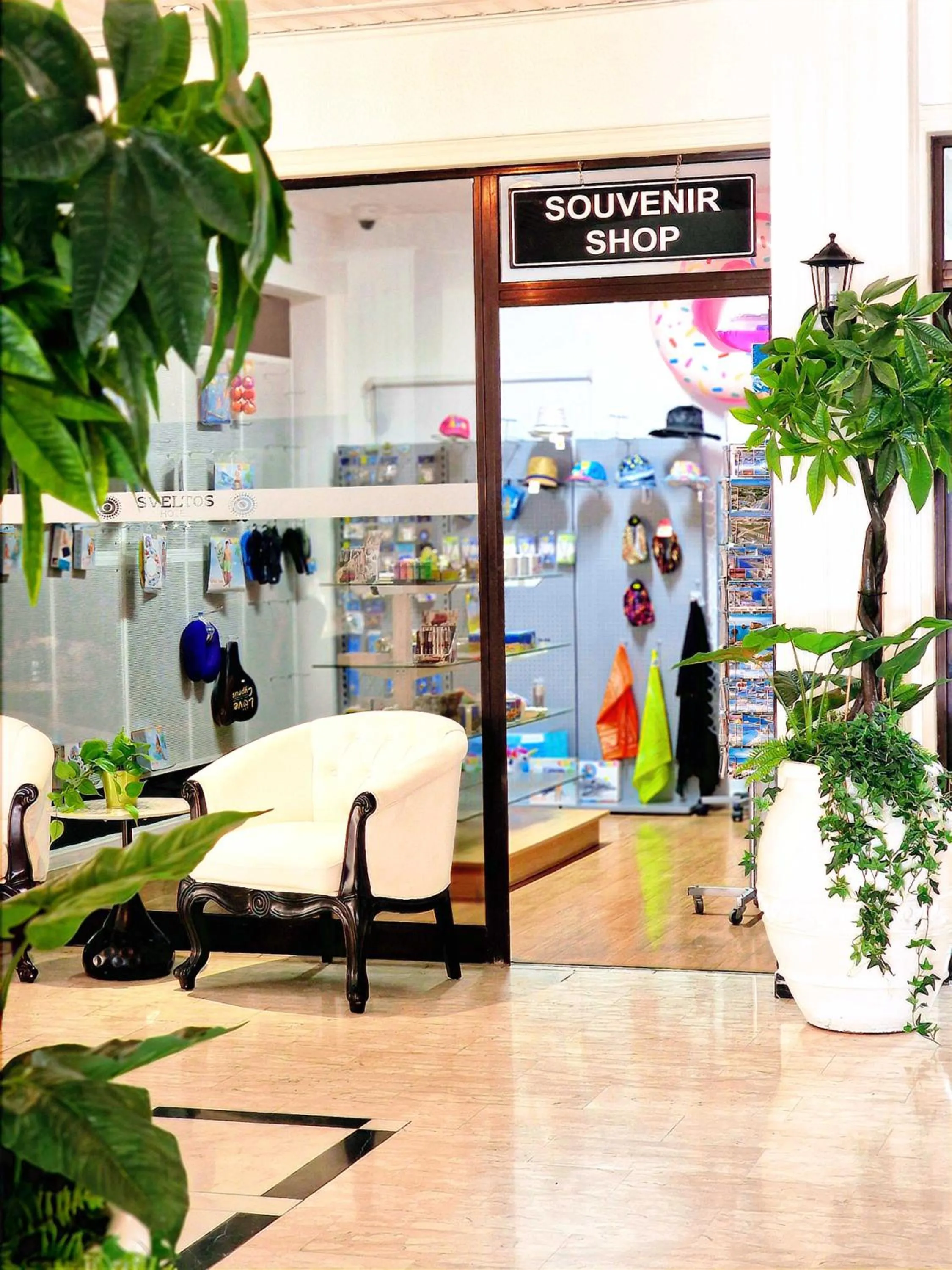 Seating area in Sveltos Hotel