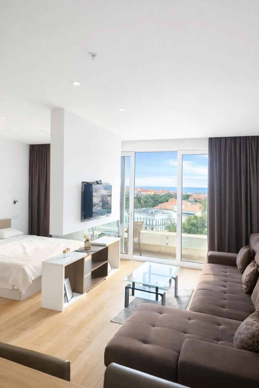 Bed in Apartments Krug