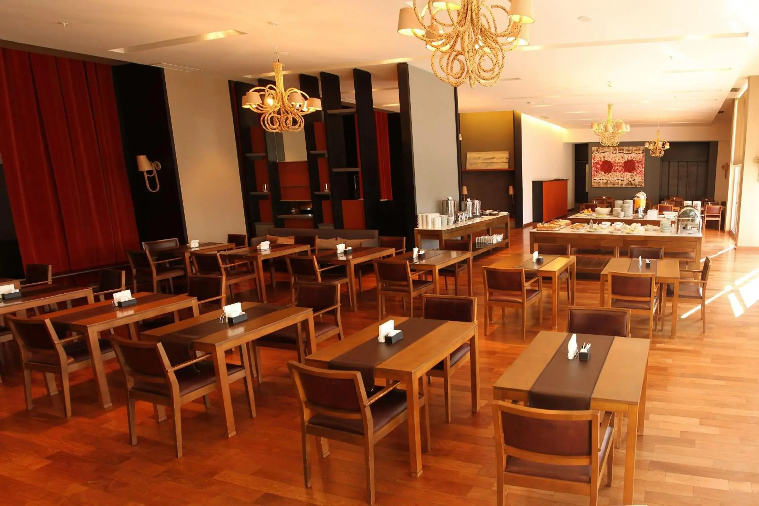 Restaurant/places to eat in Esplendor by Wyndham Mendoza Restaurant/places to eat in Esplendor by Wyndham Mendoza