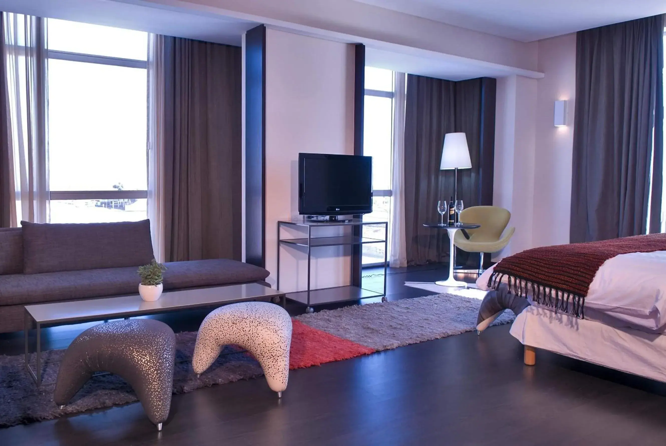 Photo of the whole room, Bed in Esplendor by Wyndham Mendoza Photo of the whole room, Bed in Esplendor by Wyndham Mendoza