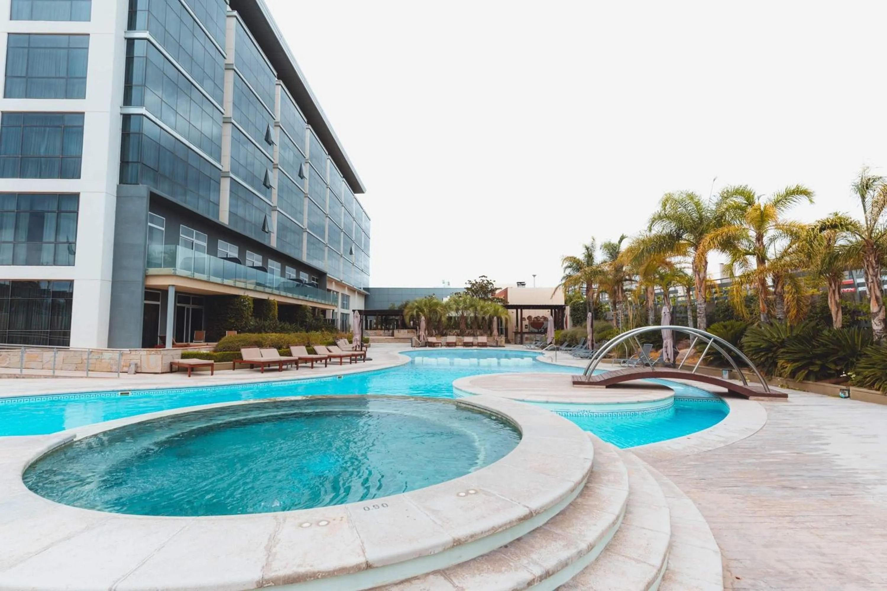 Swimming pool in Esplendor by Wyndham Mendoza