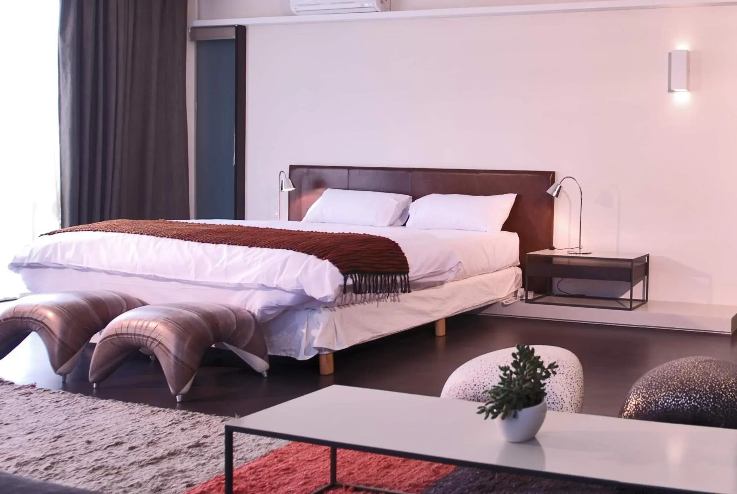 Photo of the whole room, Bed in Esplendor by Wyndham Mendoza Photo of the whole room, Bed in Esplendor by Wyndham Mendoza