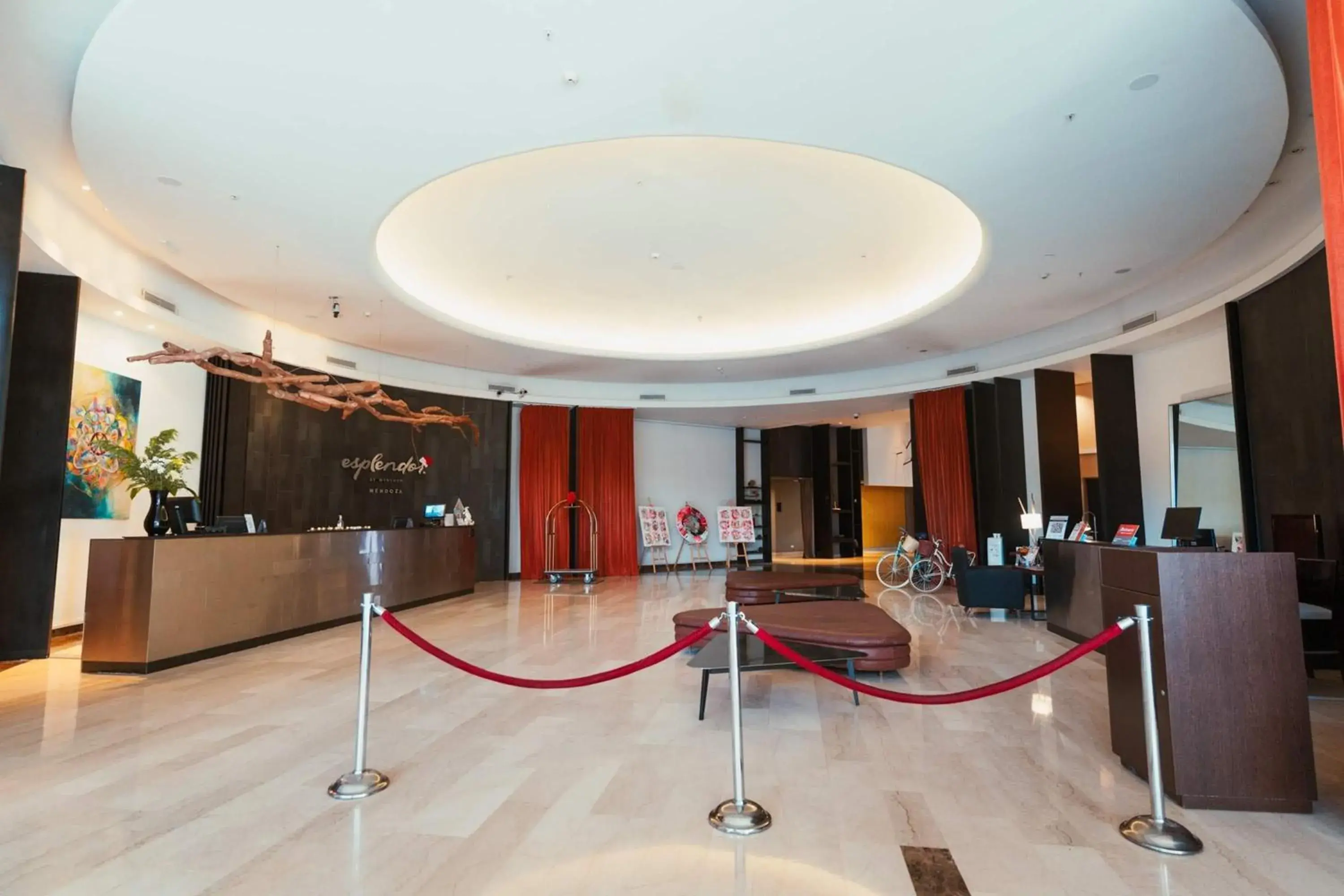 Lobby or reception in Esplendor by Wyndham Mendoza Lobby or reception in Esplendor by Wyndham Mendoza