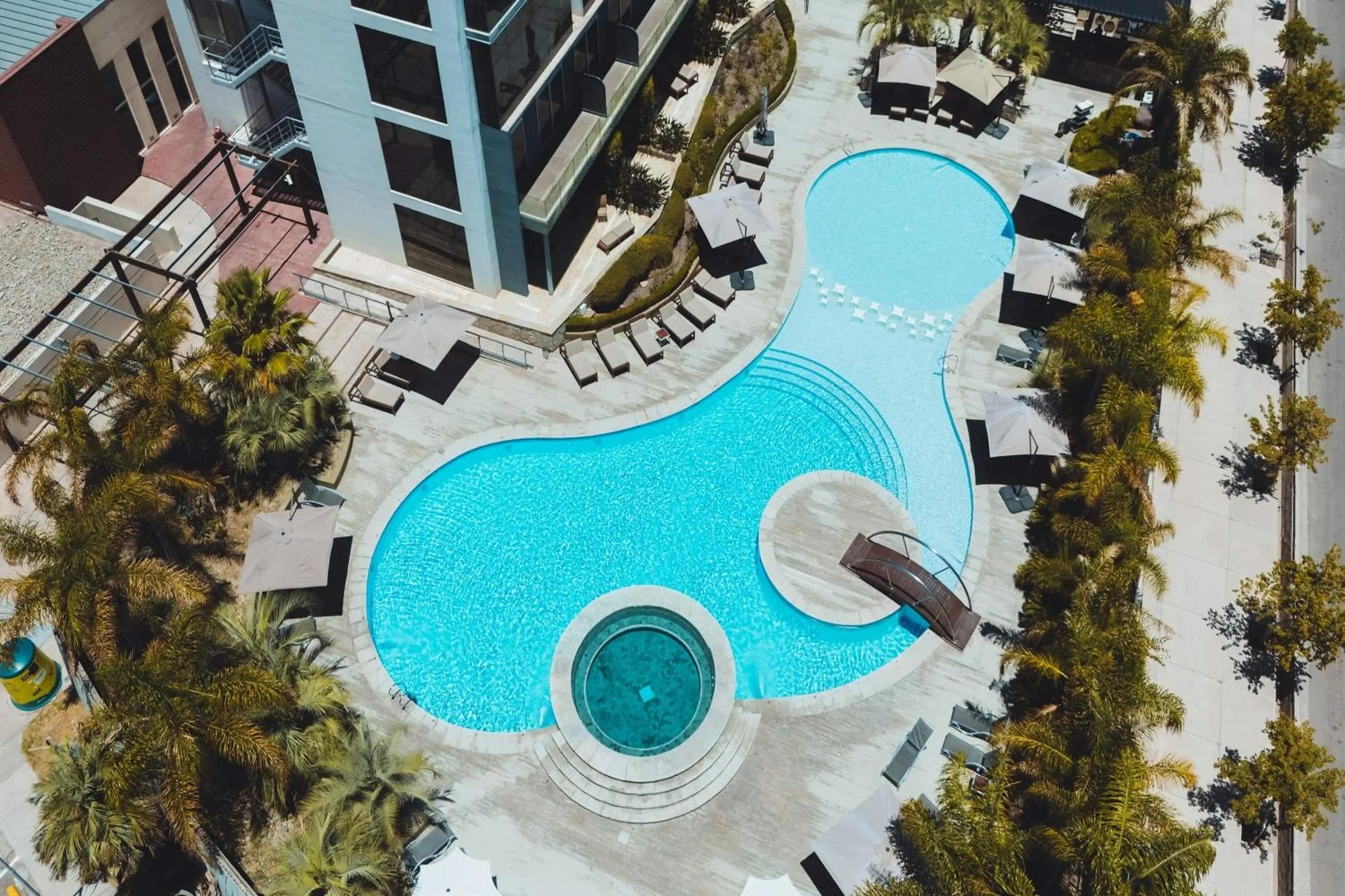 Swimming pool in Esplendor by Wyndham Mendoza