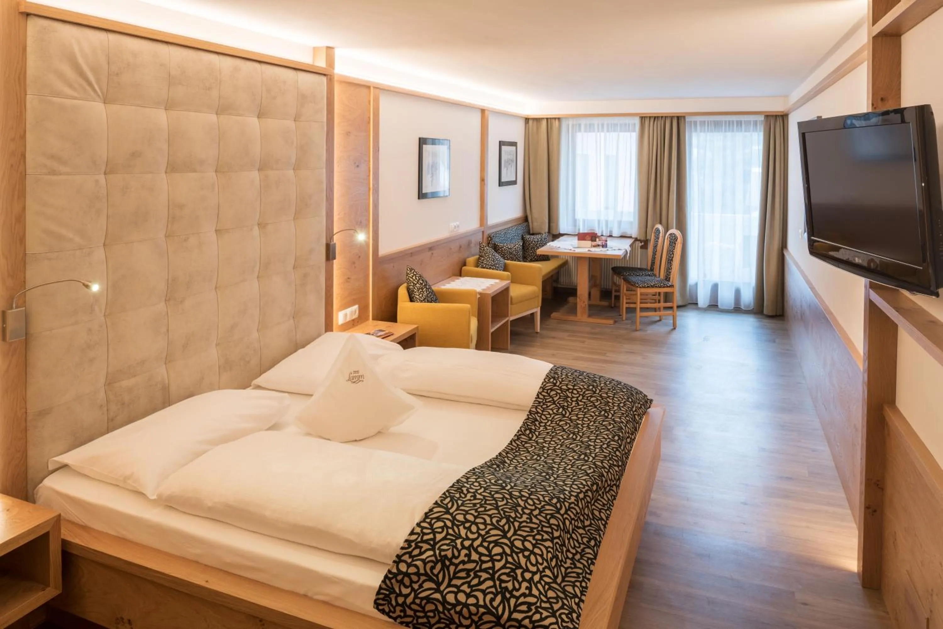 Bedroom, Bed in Posthotel Lamm