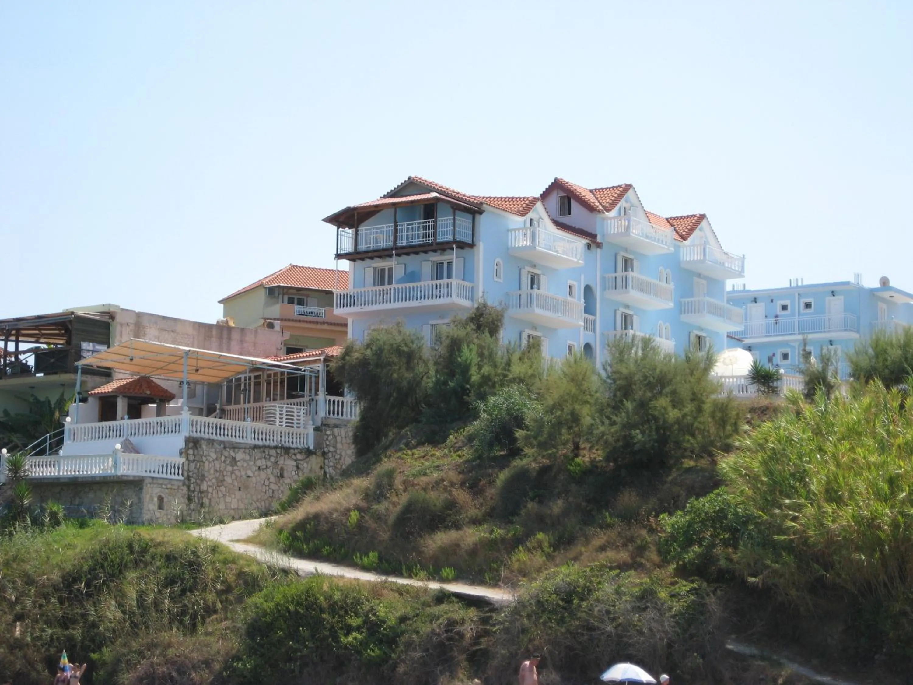 Day in Clear Horizon