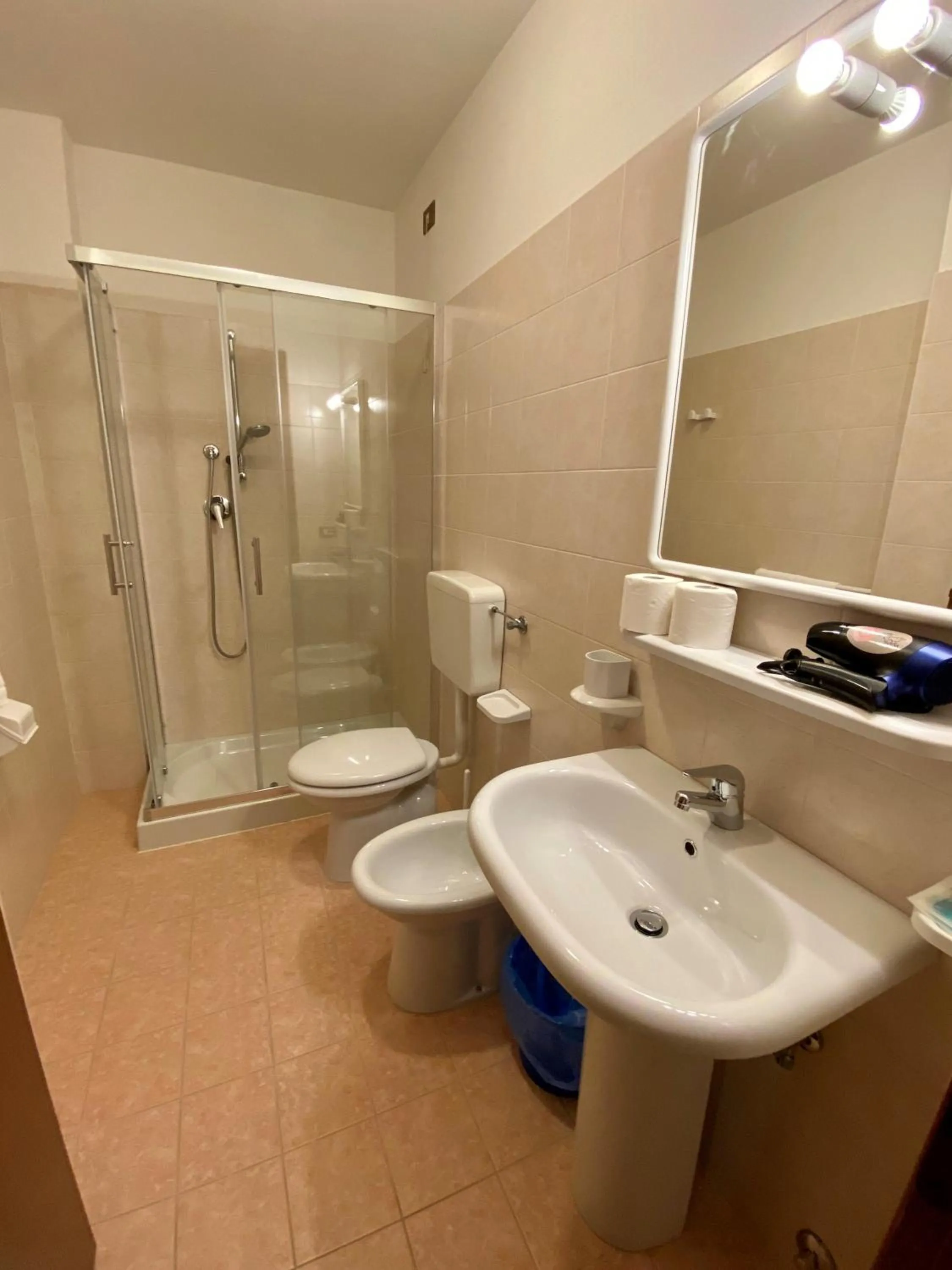 Bathroom in Hotel Rosa Caorle