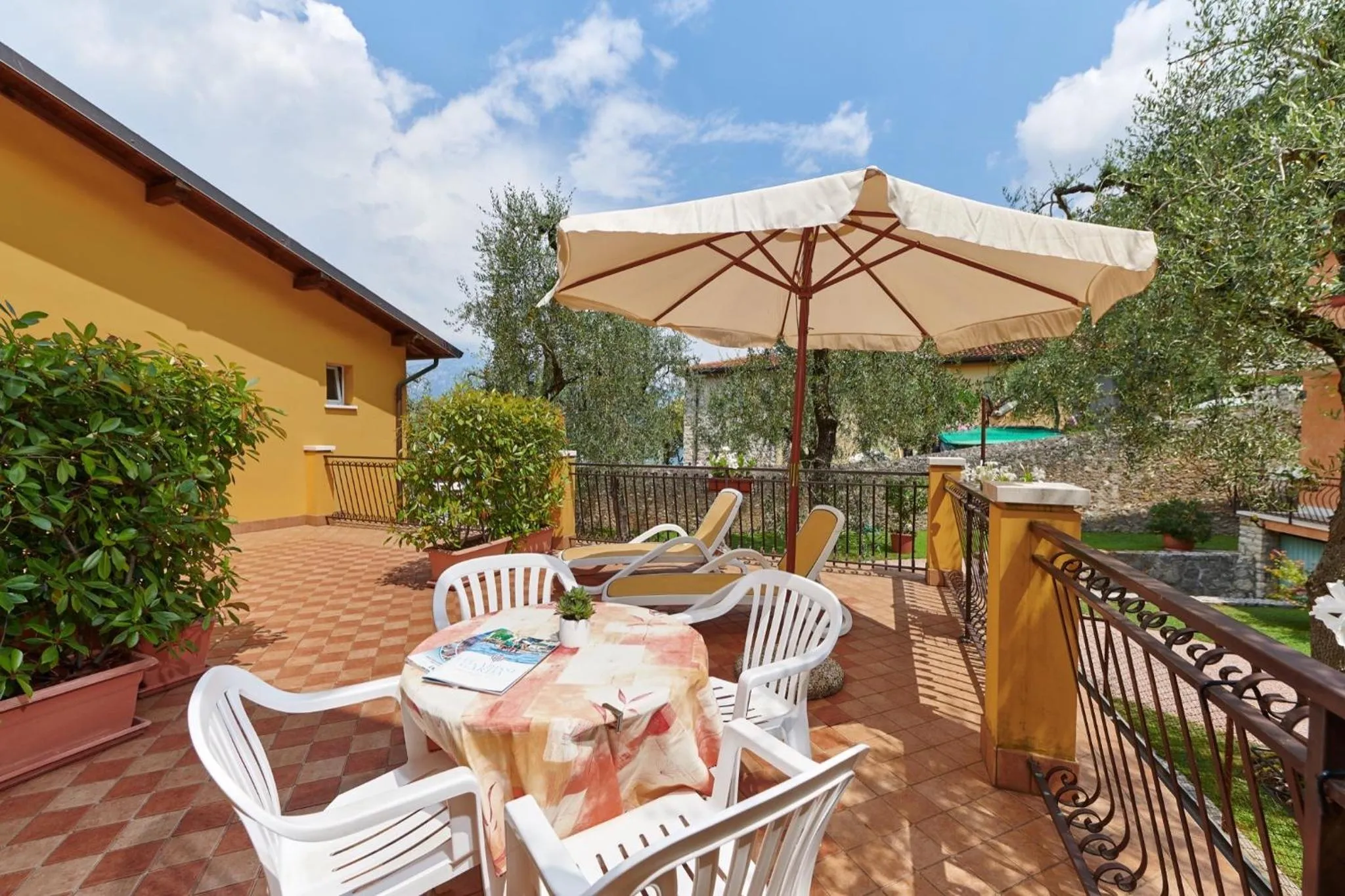 Balcony/Terrace in Albergo Del Garda