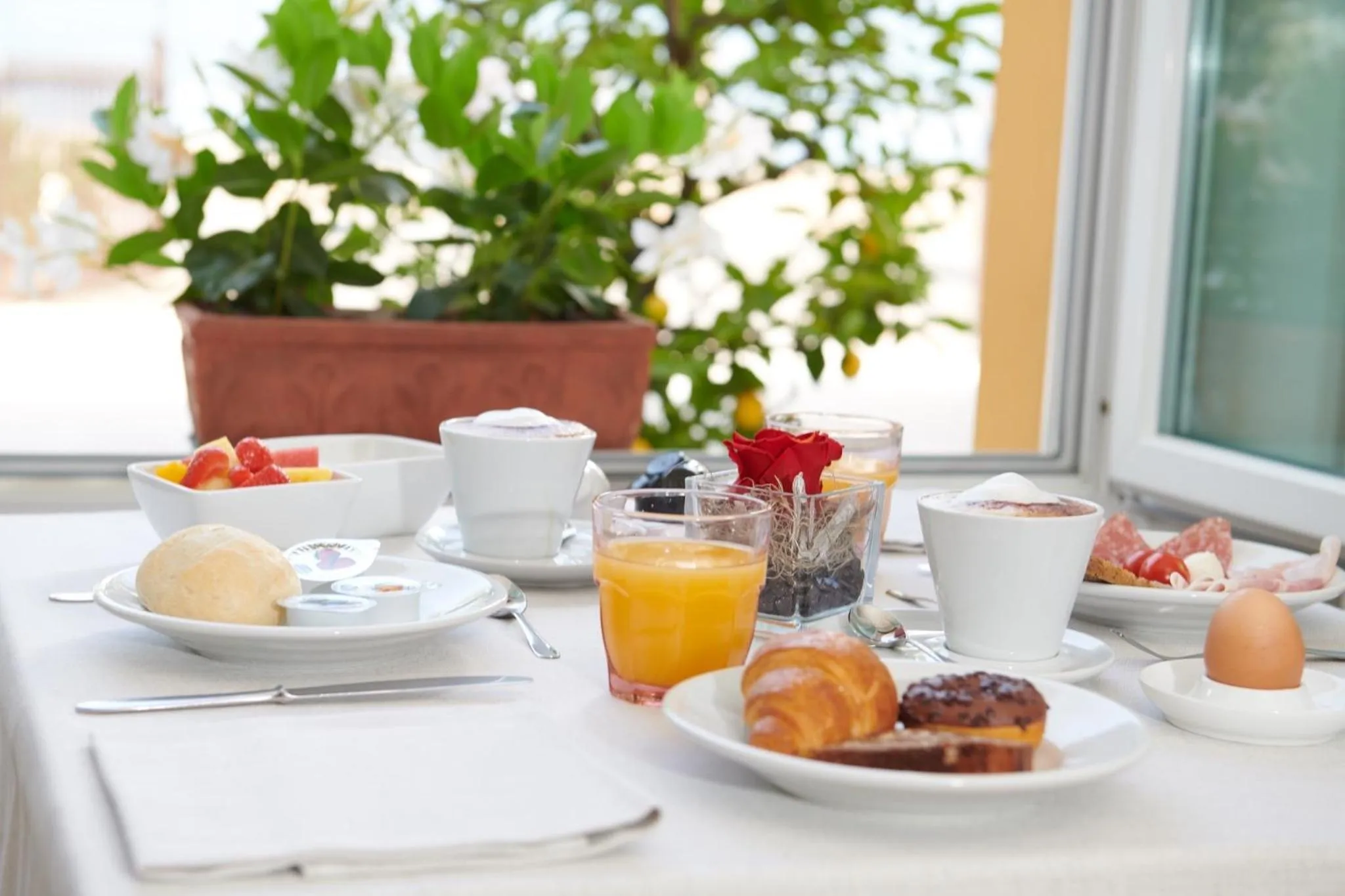 Restaurant/places to eat in Albergo Del Garda