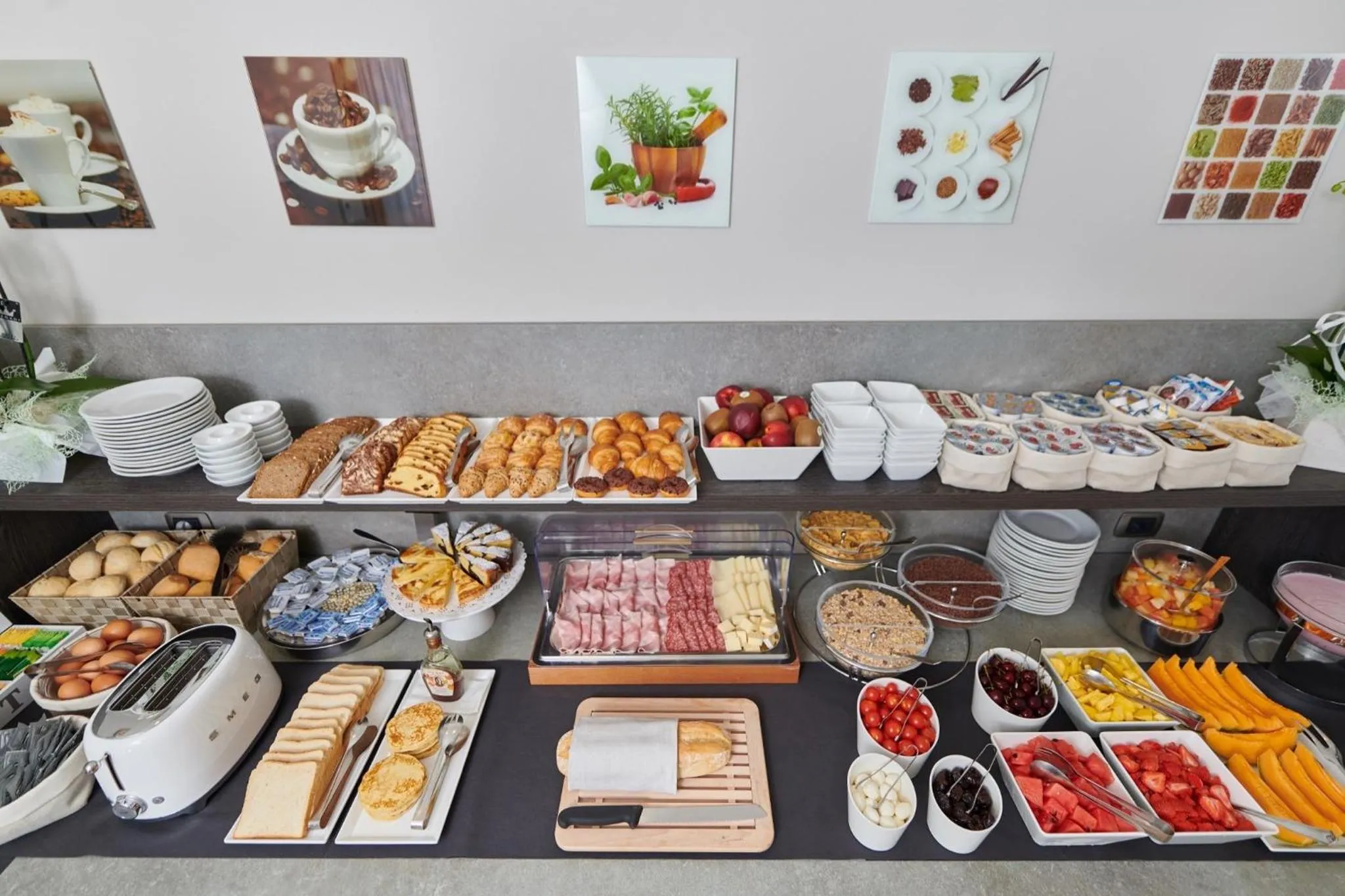 Buffet breakfast in Albergo Del Garda