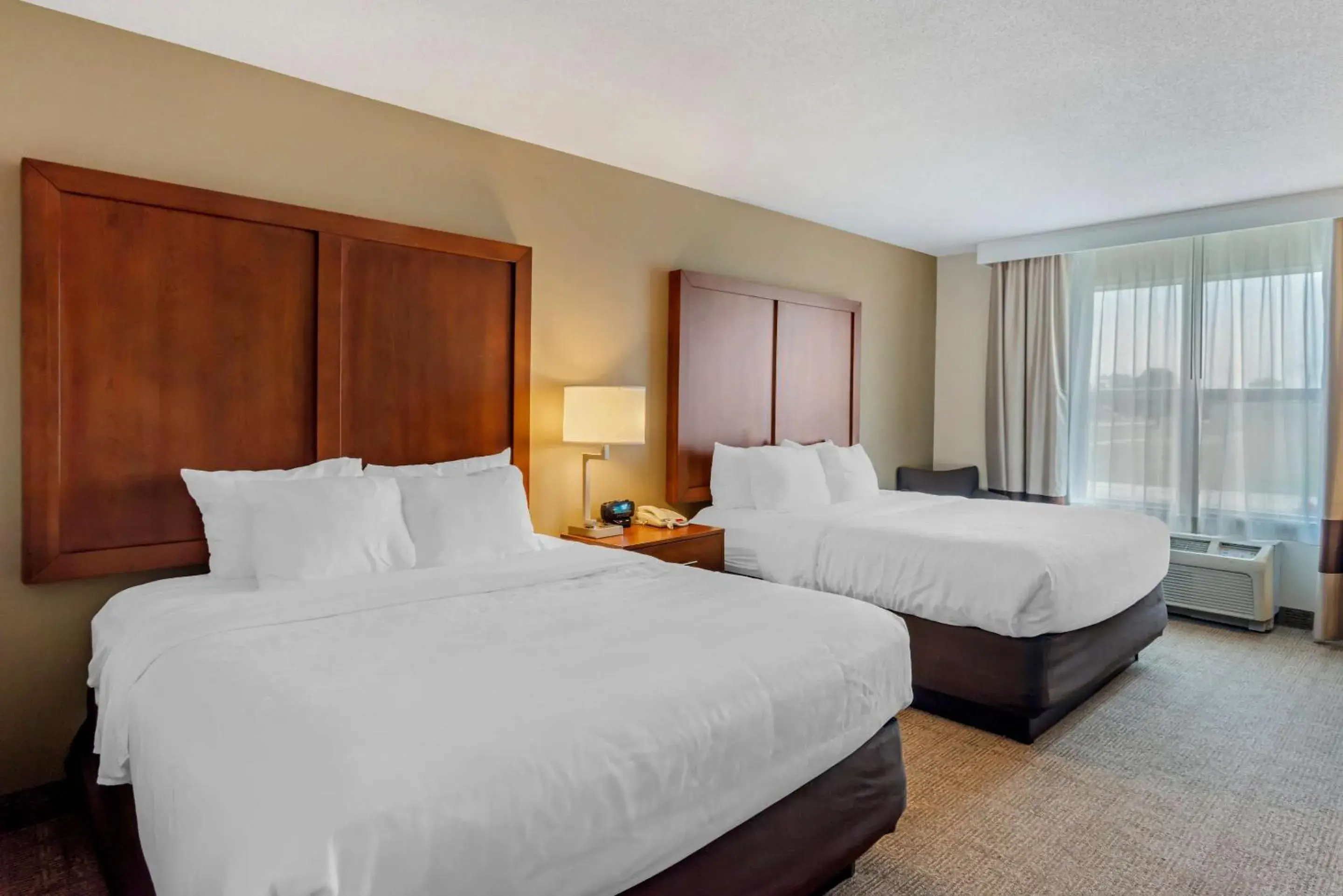Bedroom, Bed in Comfort Inn & Suites Dover near Speedway Bedroom, Bed in Comfort Inn & Suites Dover near Speedway