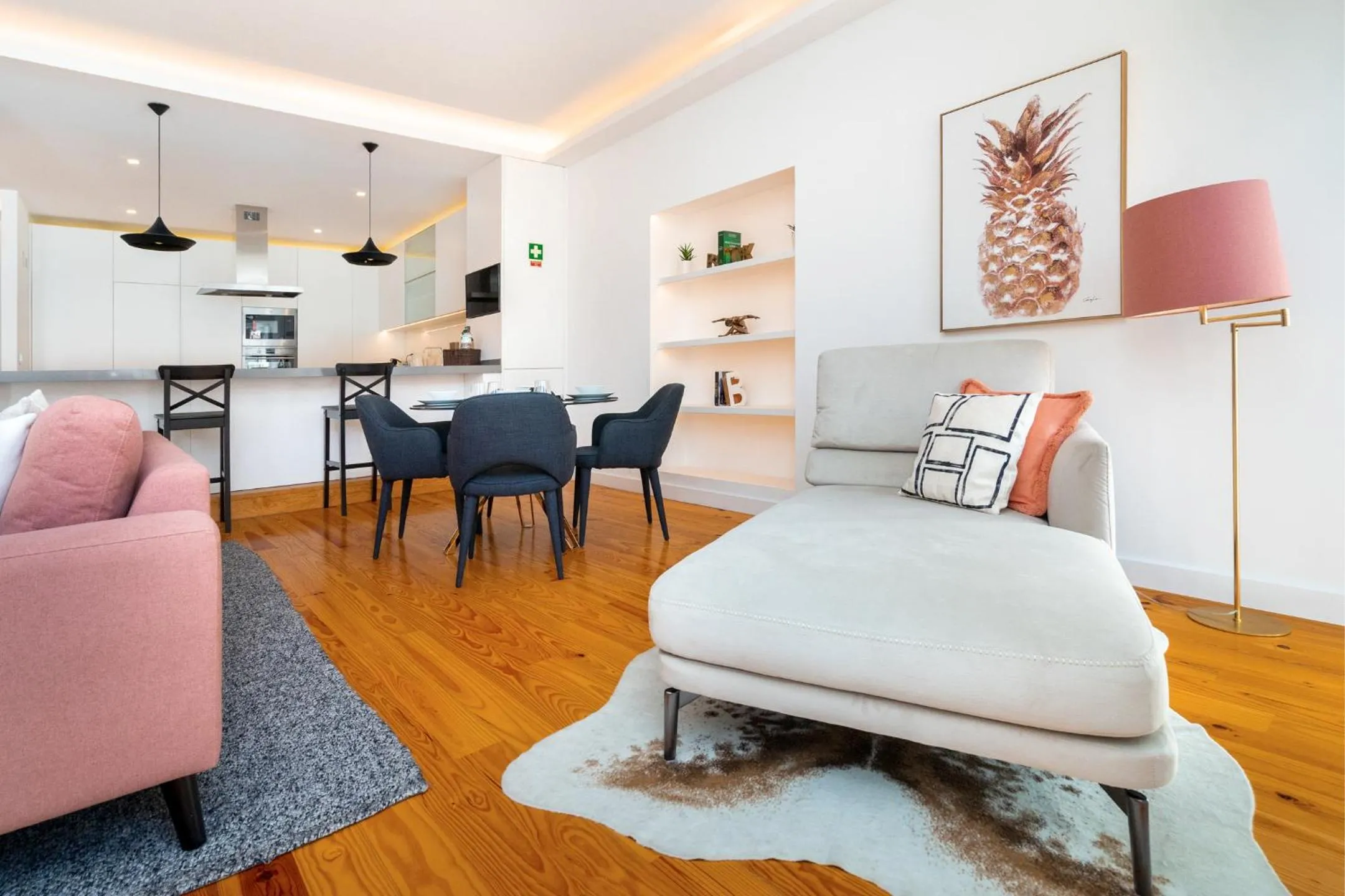 Seating area in LXLUXHOME - Combro Luxury Apartment