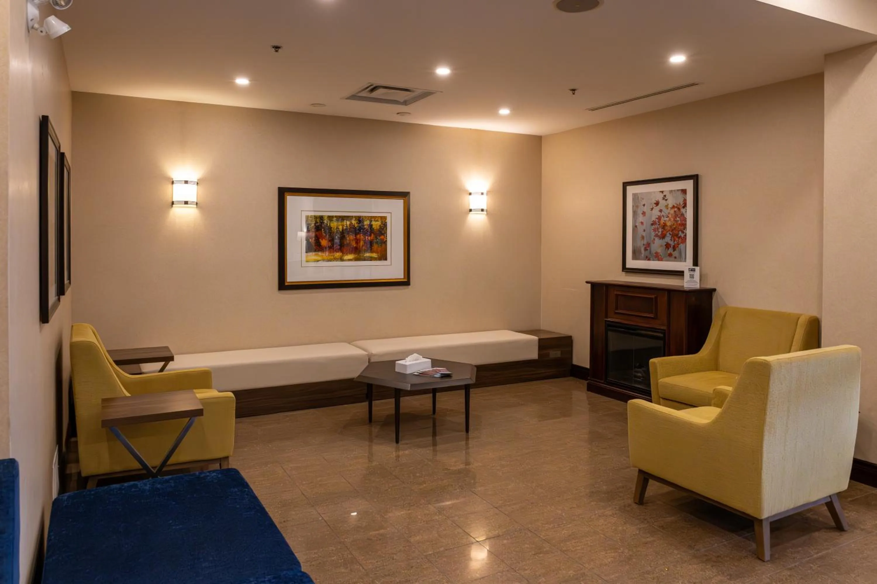 Lobby or reception in Holiday Inn Express Hotel & Suites Brockville by IHG