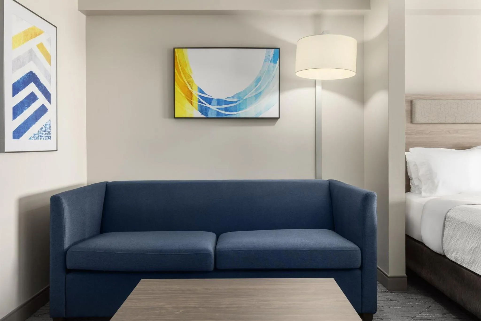 Photo of the whole room, Bed in Holiday Inn Express Hotel & Suites Brockville by IHG