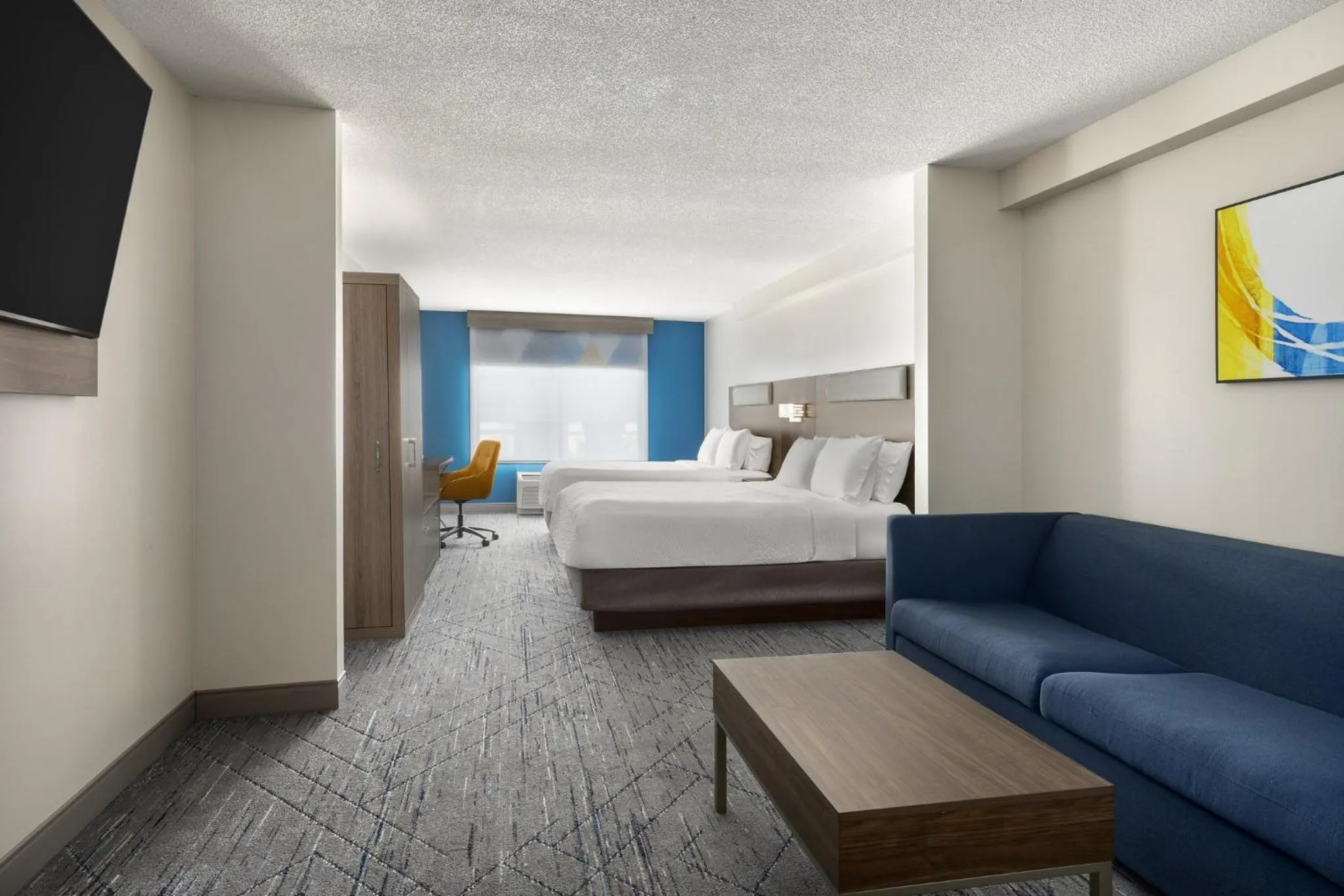 Photo of the whole room, Bed in Holiday Inn Express Hotel & Suites Brockville by IHG