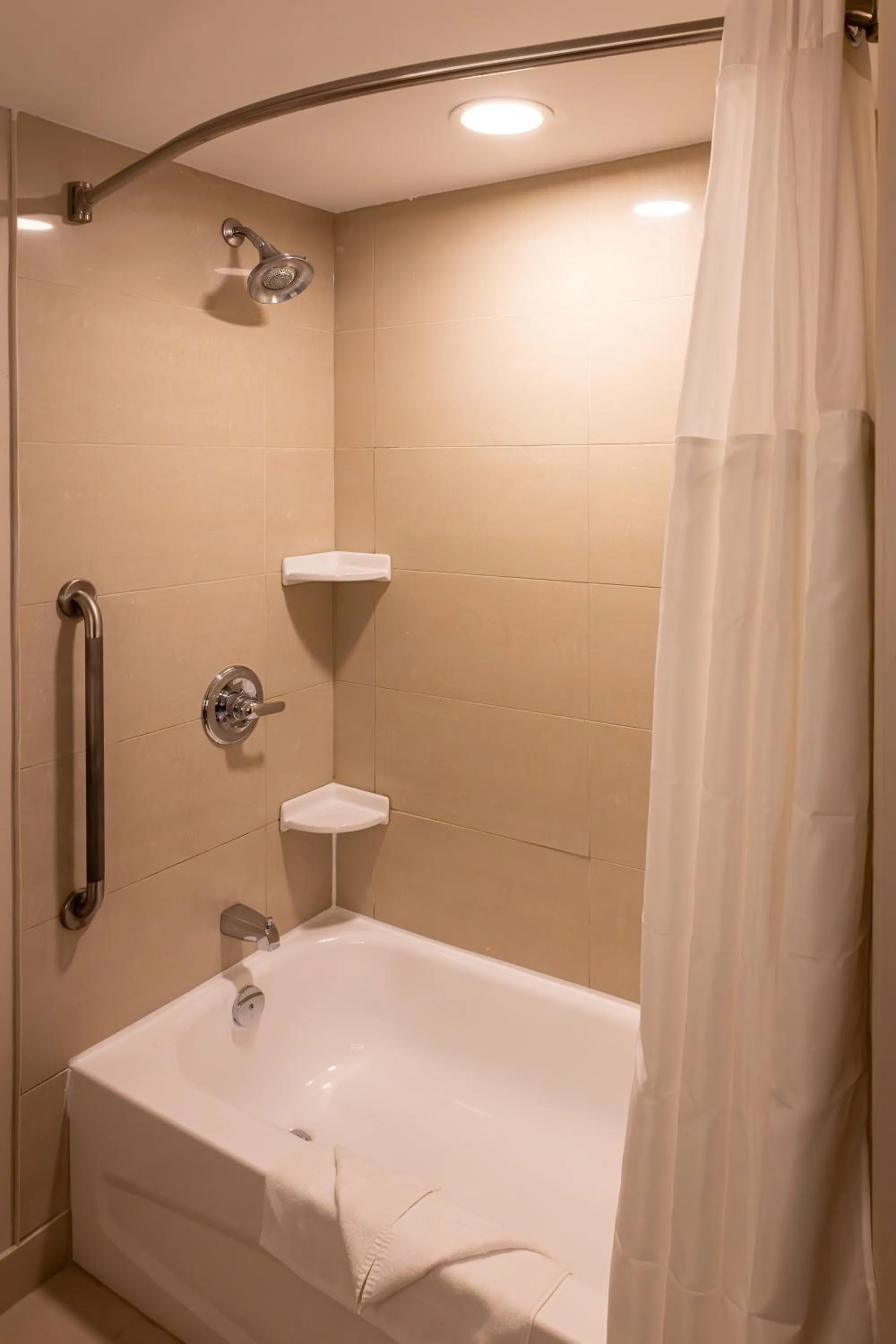 Holiday Inn Express Hotel & Suites Brockville by IHG