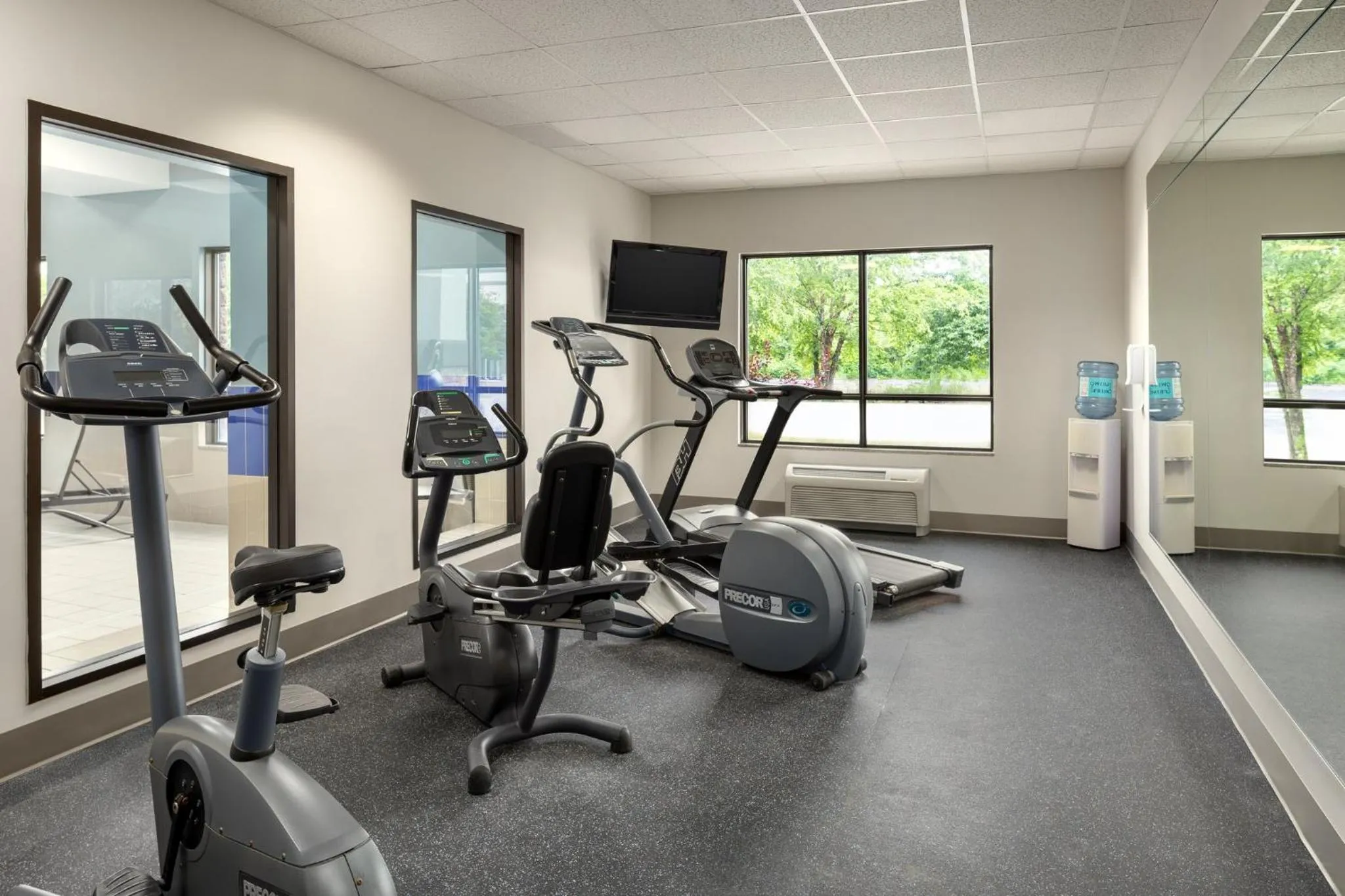 Spa and wellness centre/facilities in Holiday Inn Express Hotel & Suites Brockville by IHG