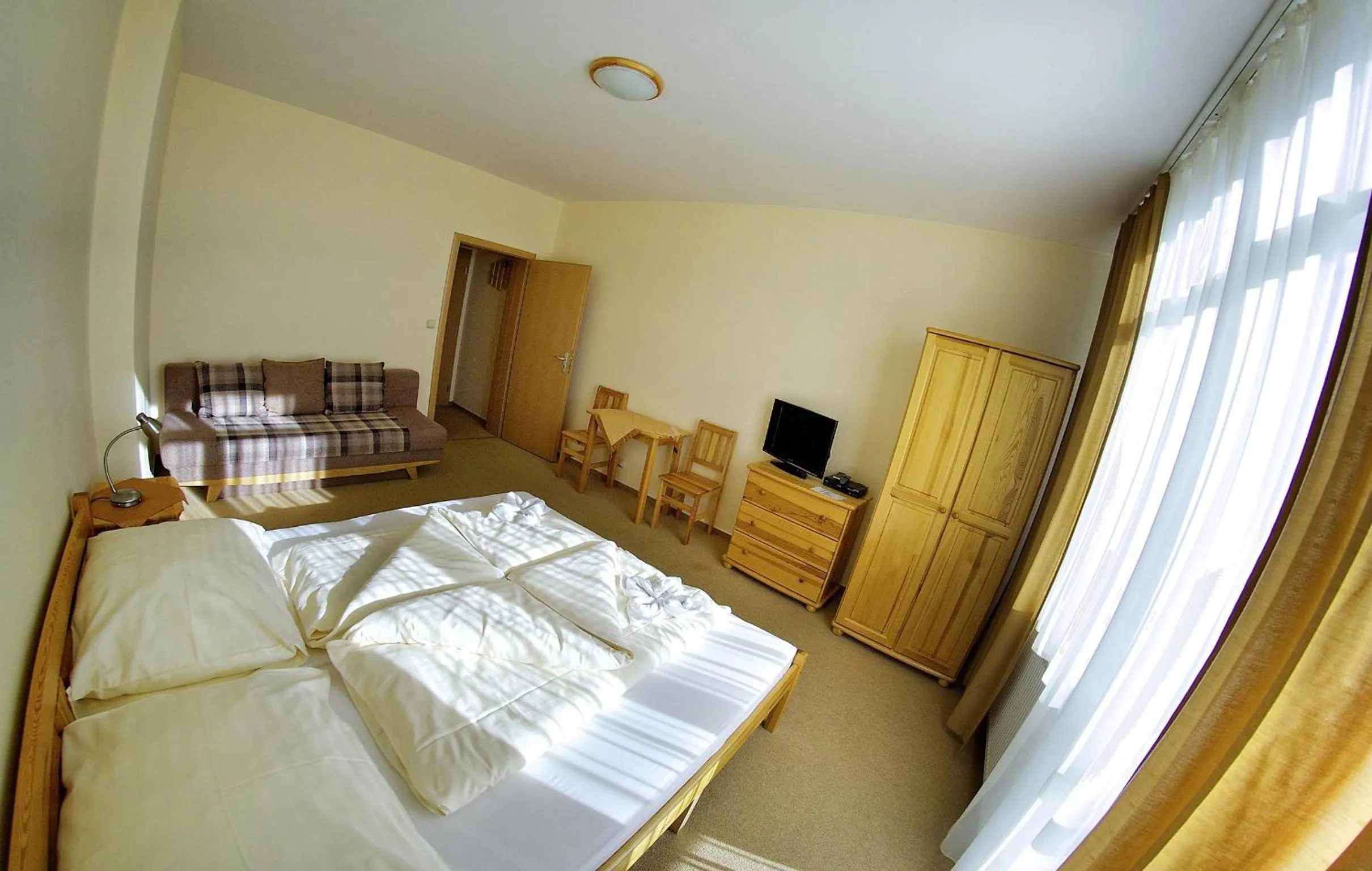 Bed in Privat Galfy