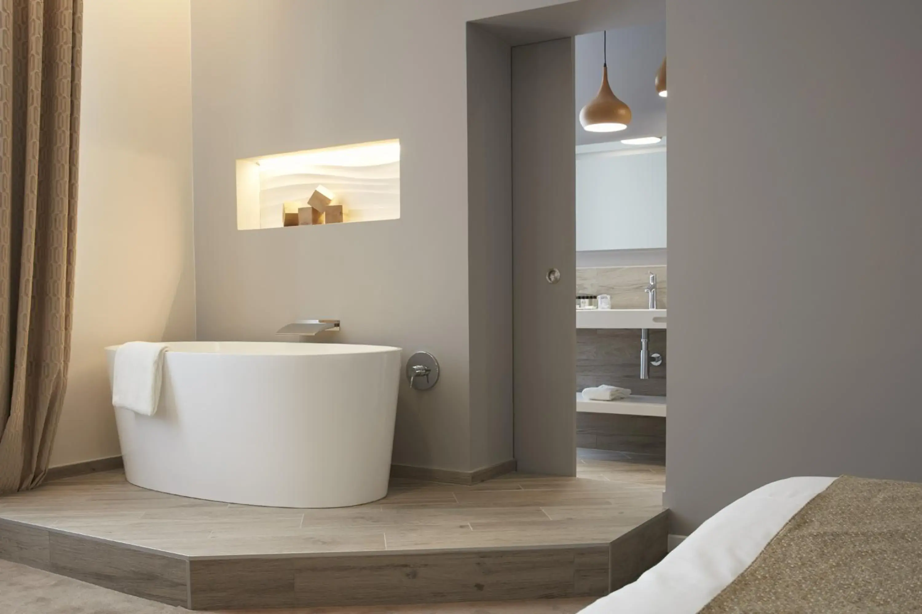 Bathroom in Logis Hôtel - Restaurant Maison Claude Darroze Bathroom in Logis Hôtel - Restaurant Maison Claude Darroze