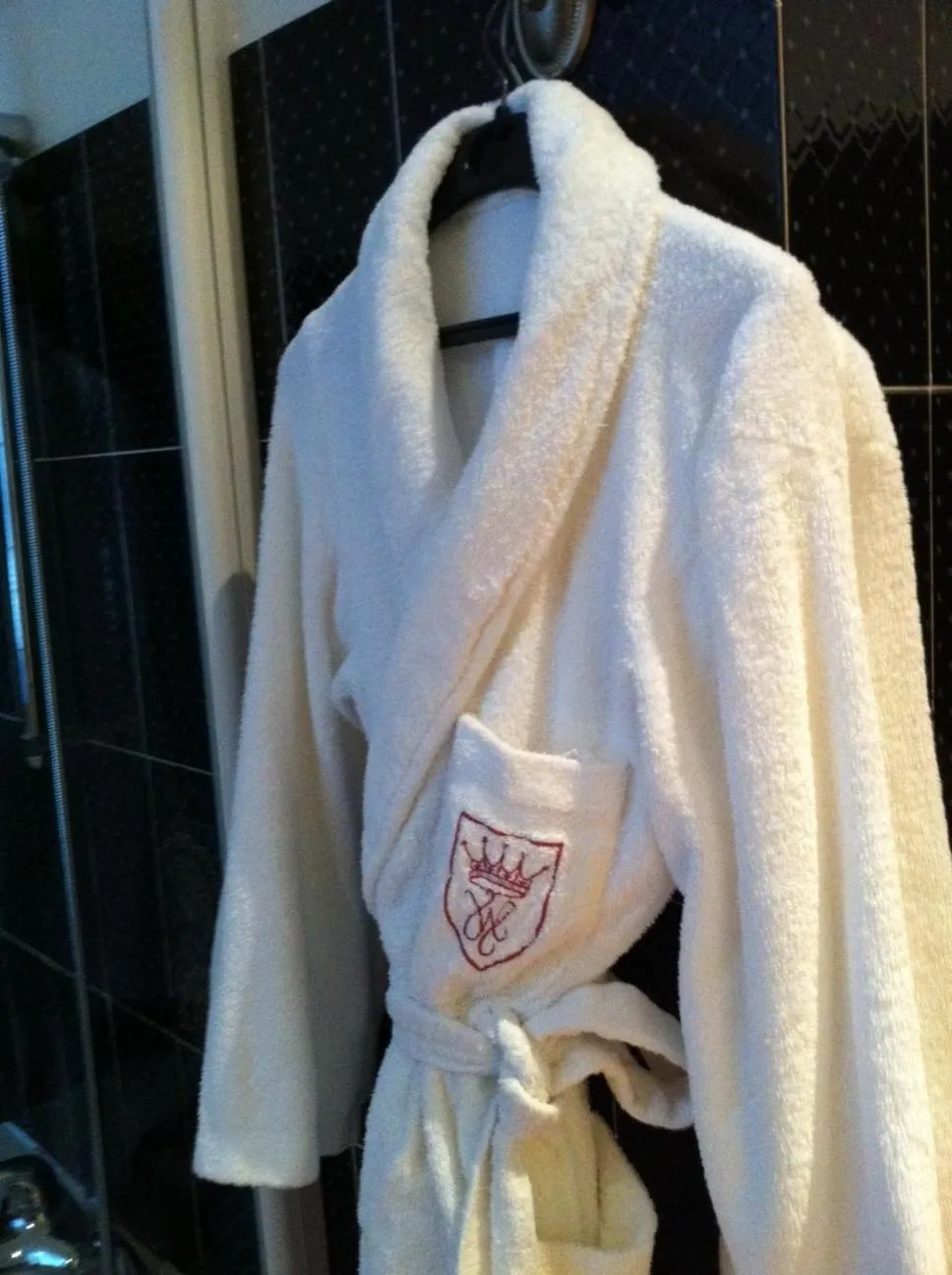 Bathroom in Logis Hôtel - Restaurant Maison Claude Darroze