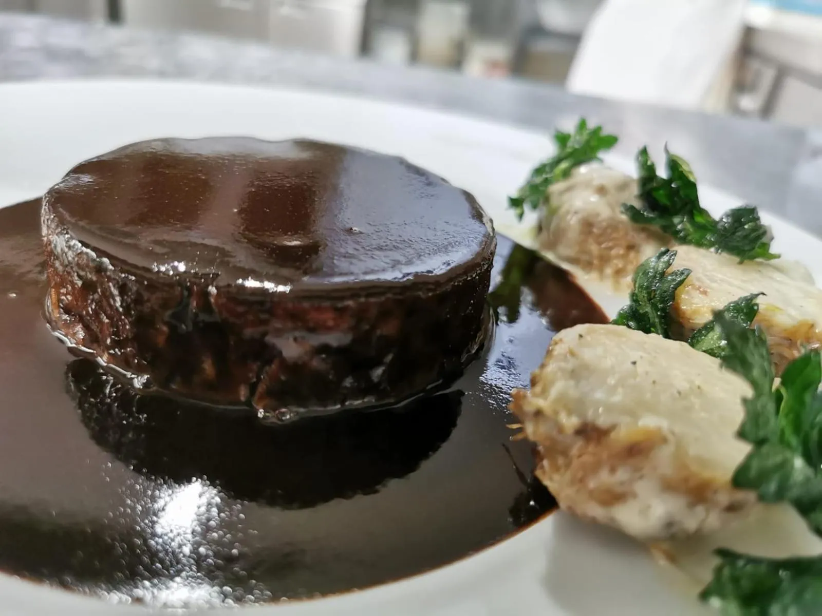 Lunch in Logis Hôtel - Restaurant Maison Claude Darroze