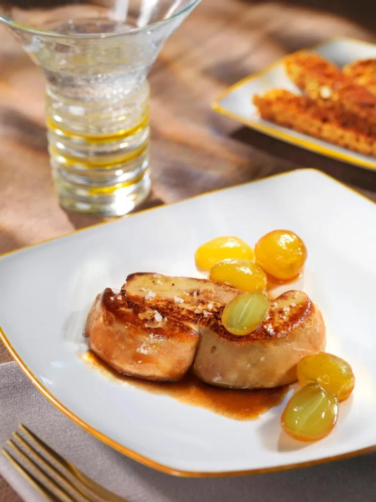 Food in Logis Hôtel - Restaurant Maison Claude Darroze