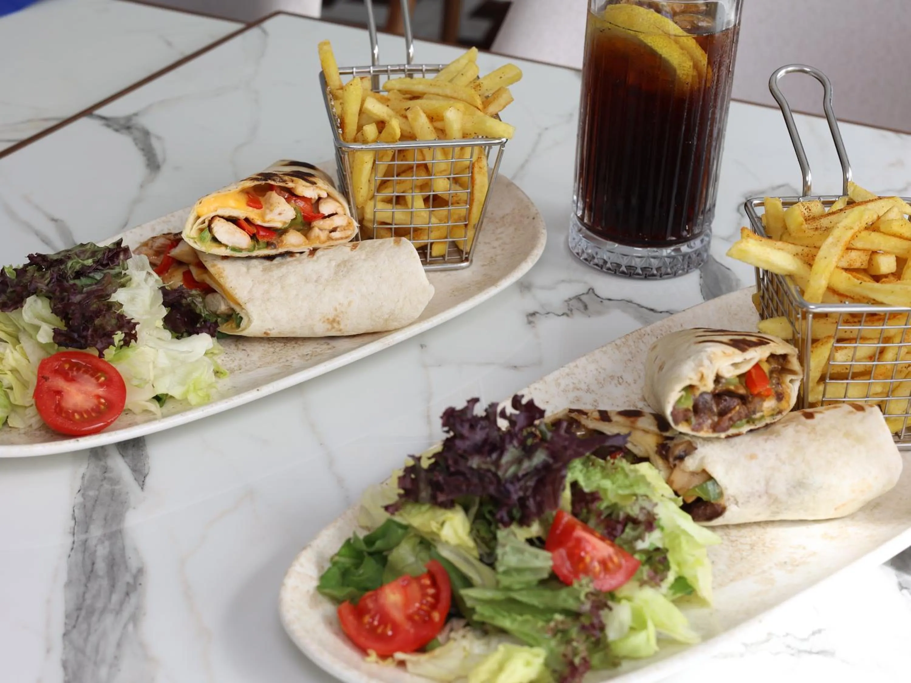 Food and drinks in Vira Otel Suites