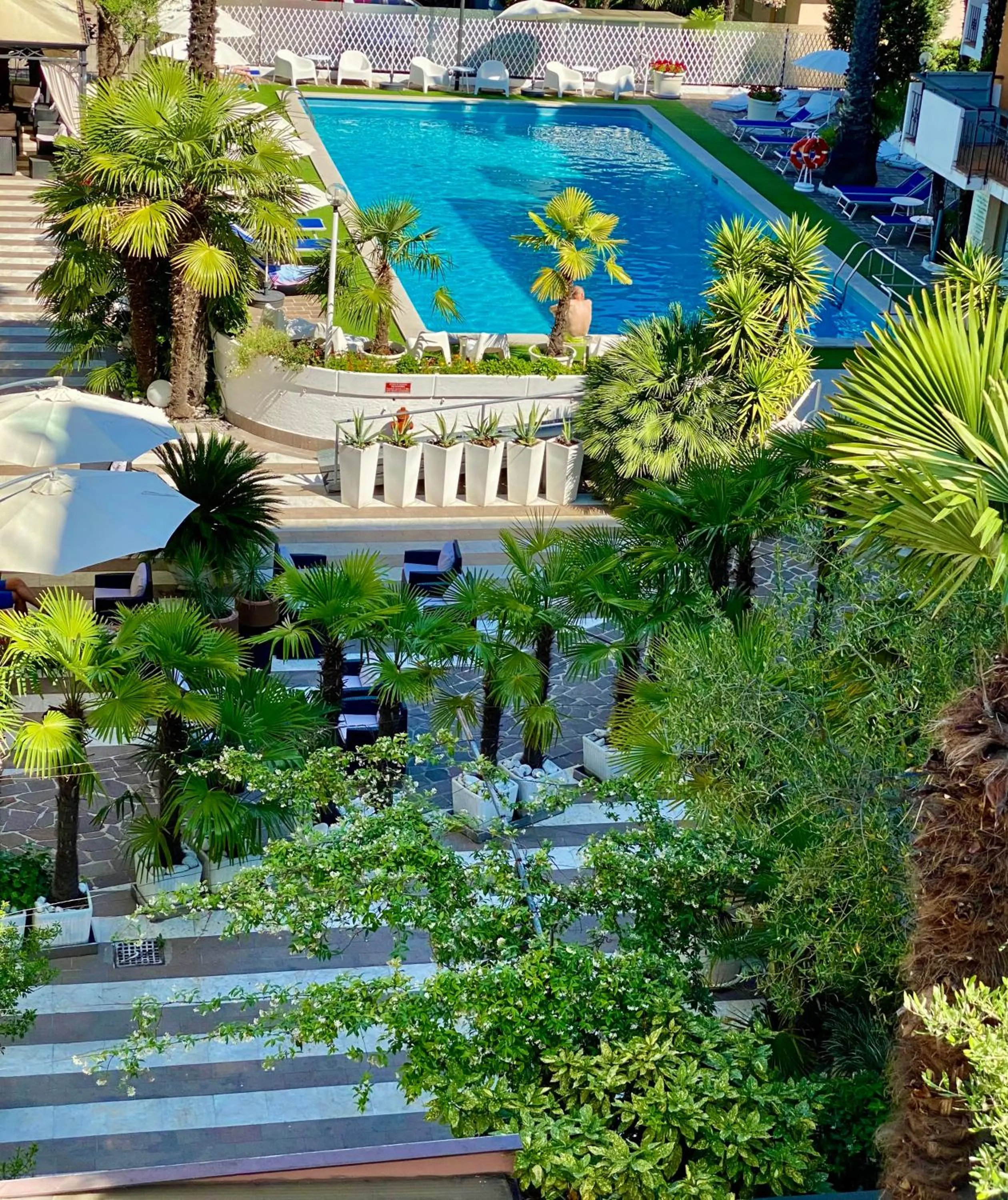 Swimming pool in Hotel La Perla