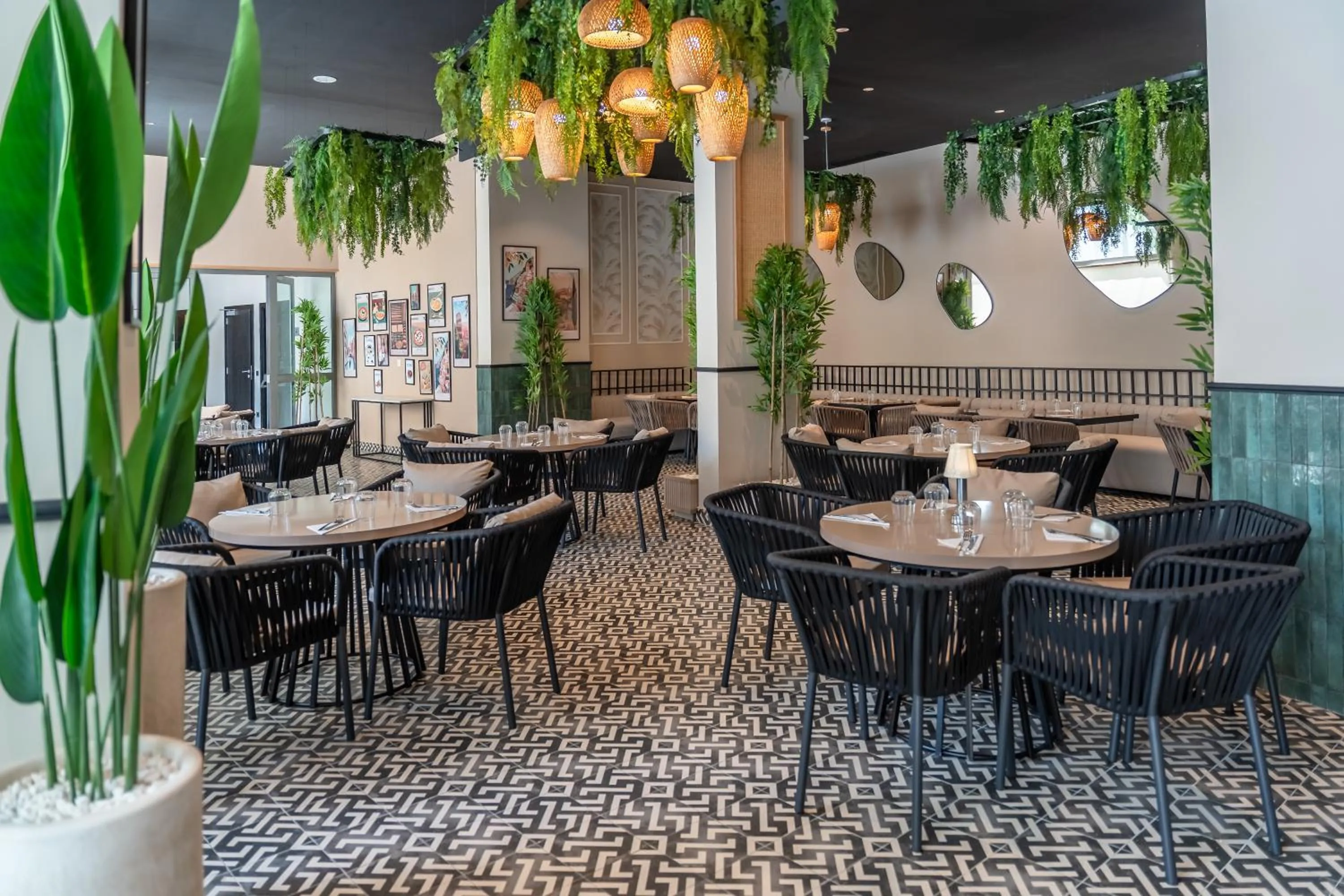 Restaurant/places to eat in Kenzi Solazur