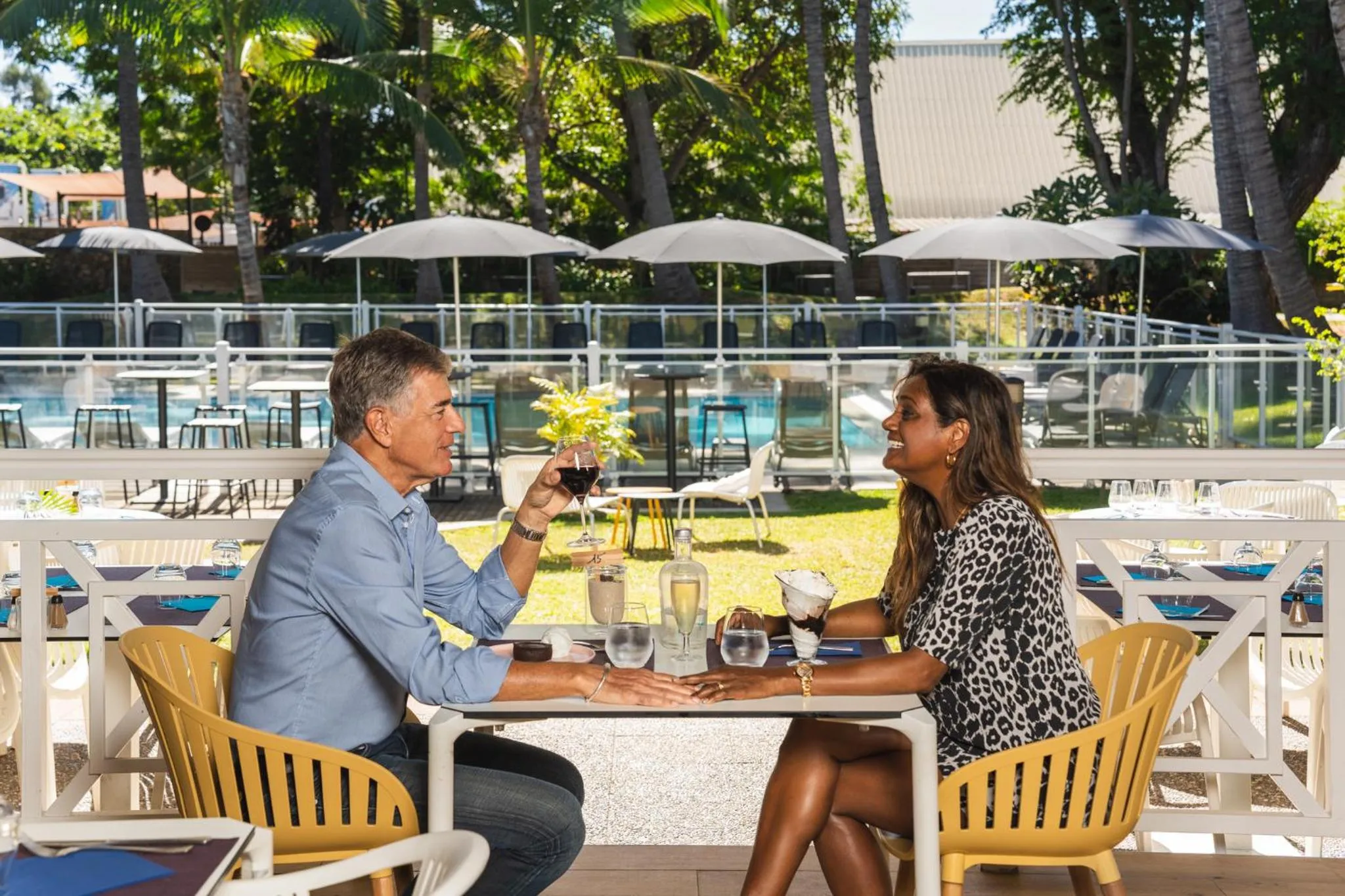 Restaurant/places to eat in Hotel Exsel Alamanda