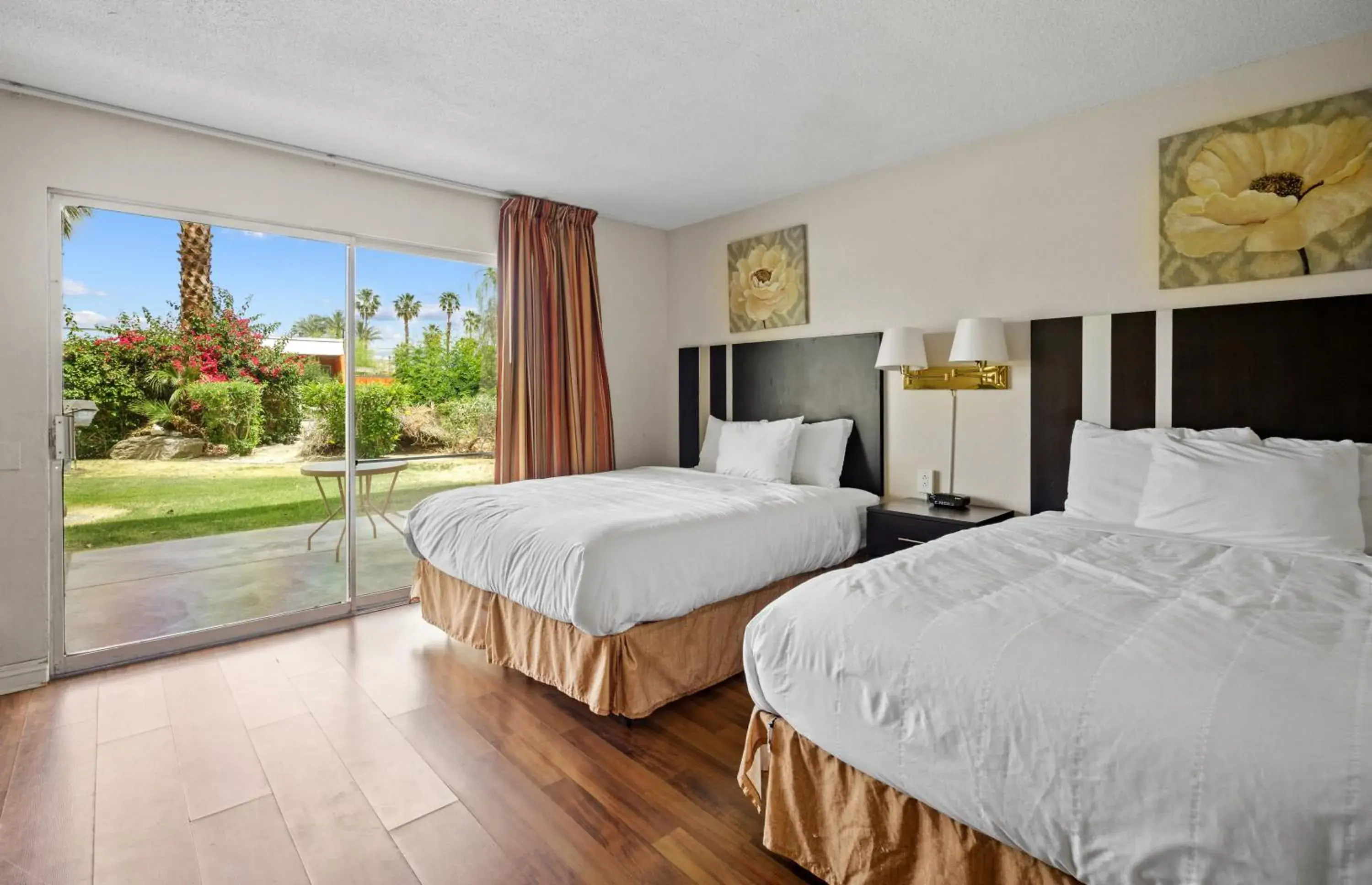 Bed in Sol Springs Inn Bed in Sol Springs Inn