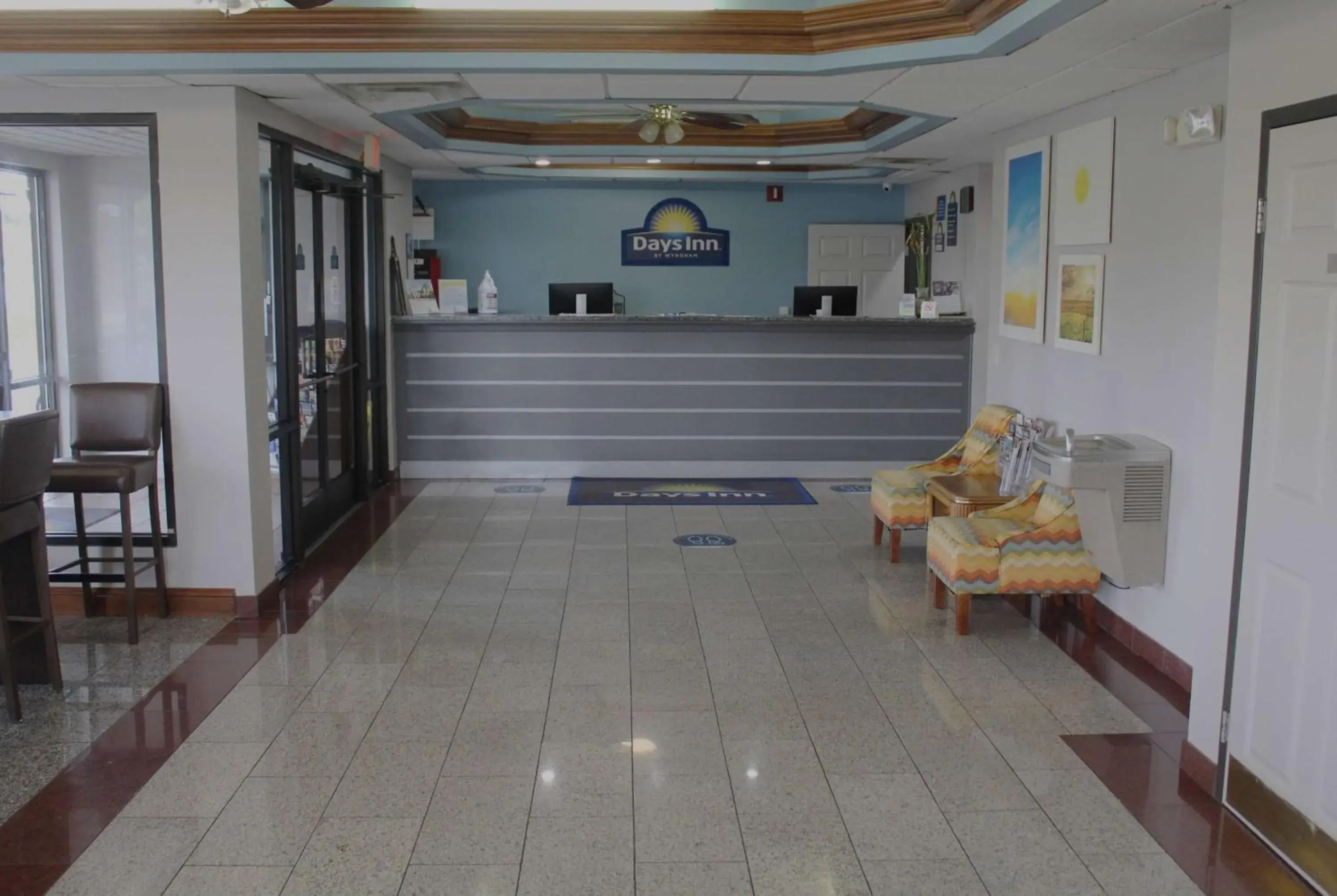 Lobby or reception in Days Inn by Wyndham Franklin Lobby or reception in Days Inn by Wyndham Franklin