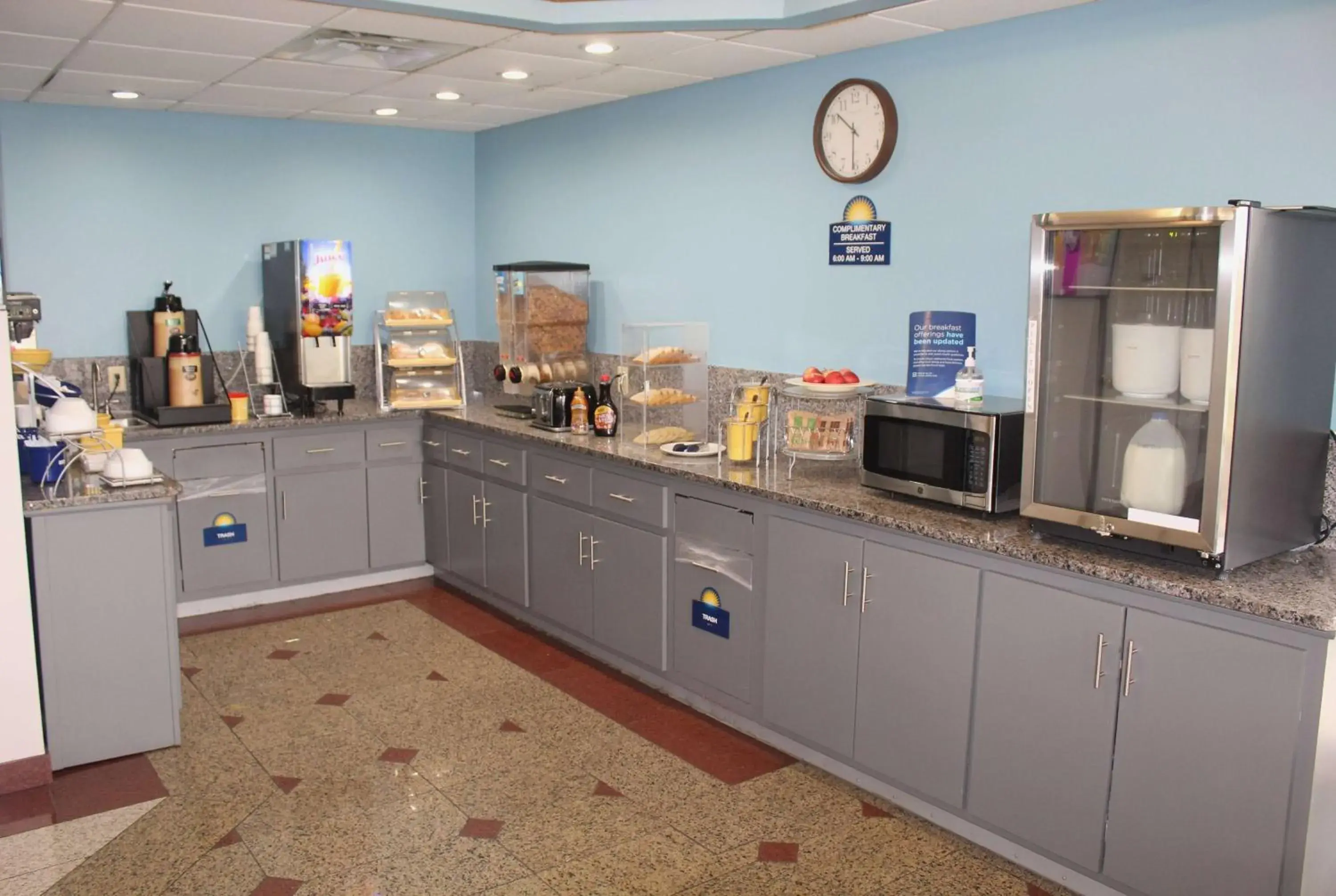 Property building in Days Inn by Wyndham Franklin Property building in Days Inn by Wyndham Franklin