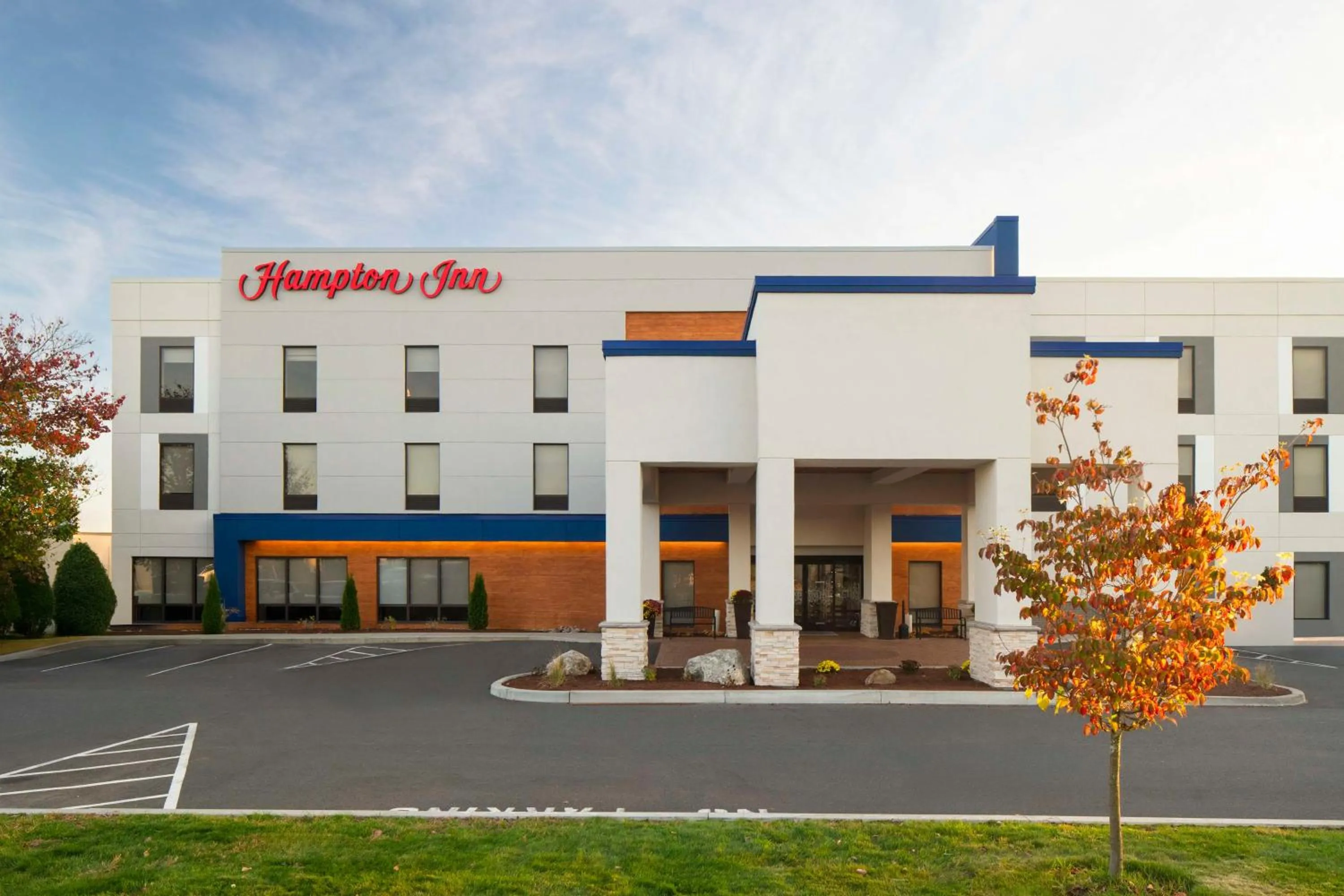 Property building in Hampton Inn Chicopee - Springfield