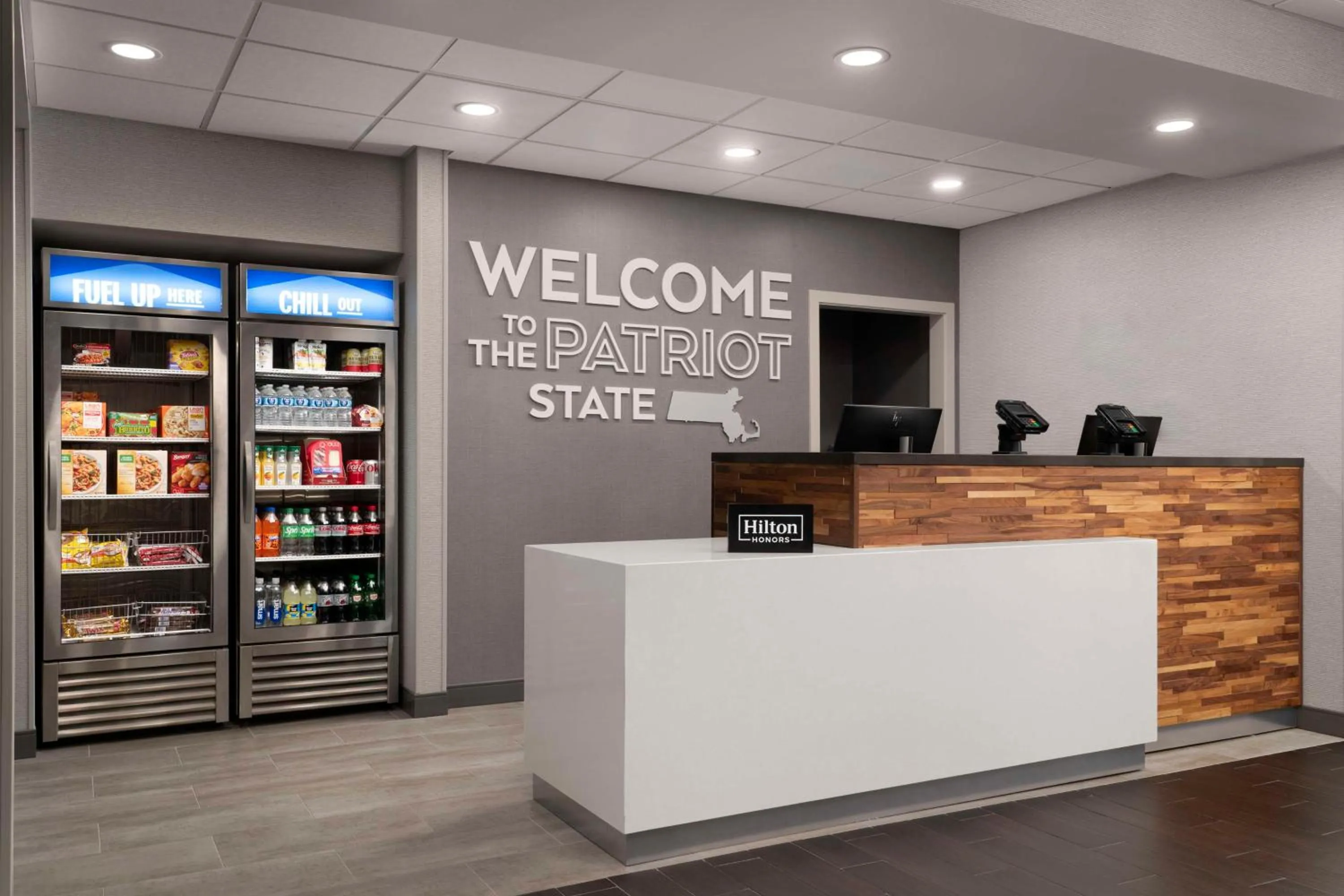 Lobby or reception in Hampton Inn Chicopee - Springfield