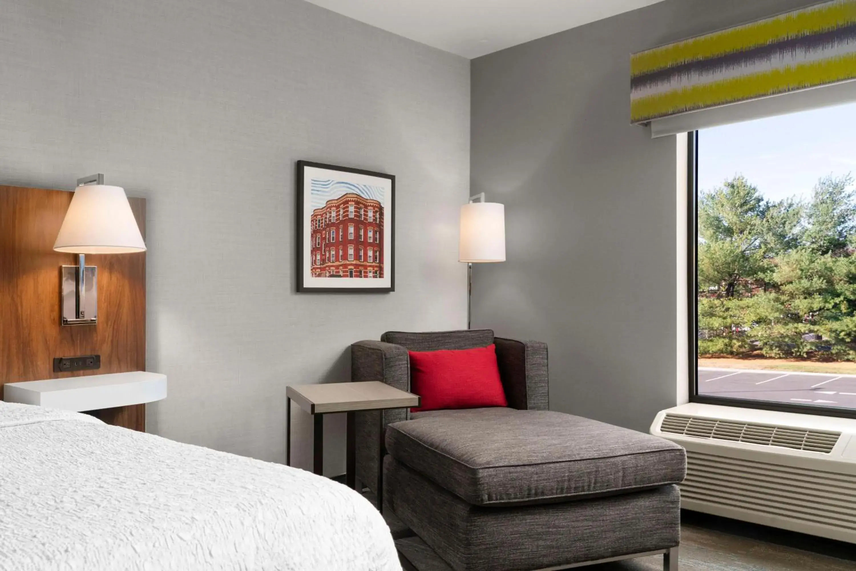 King Room - Hearing Access/Non-Smoking in Hampton Inn Chicopee - Springfield King Room - Hearing Access/Non-Smoking in Hampton Inn Chicopee - Springfield