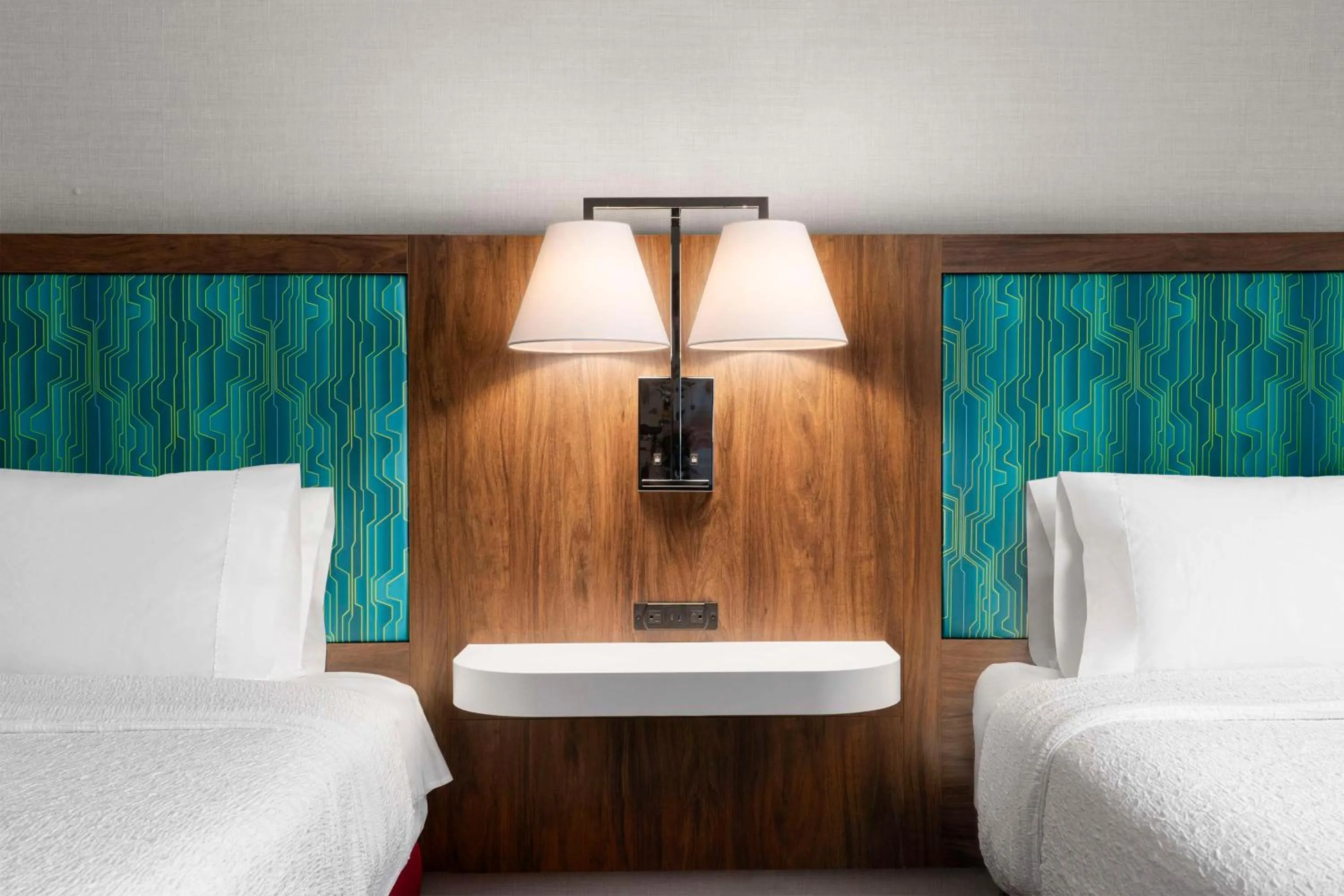 Bed in Hampton Inn Chicopee - Springfield