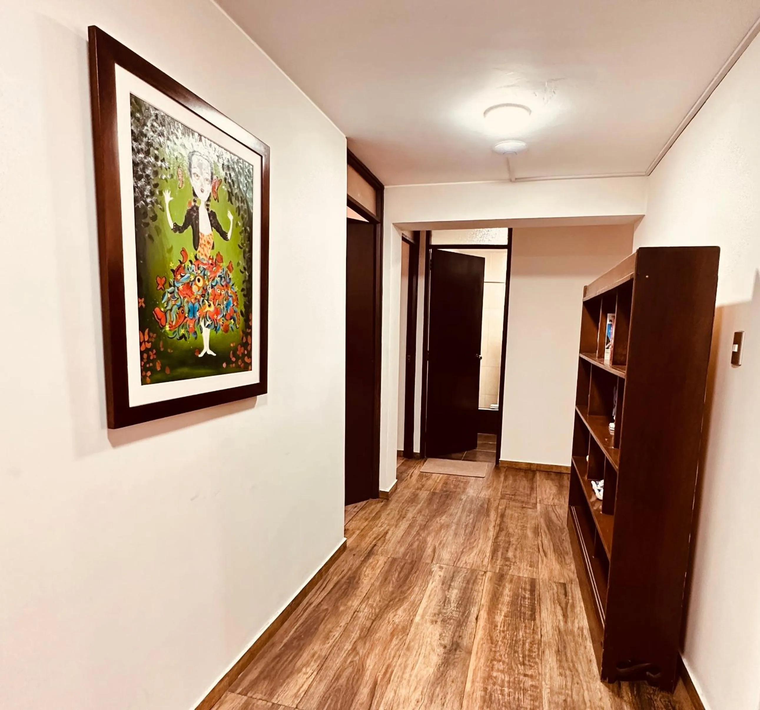 wardrobe in Arequipa Inn