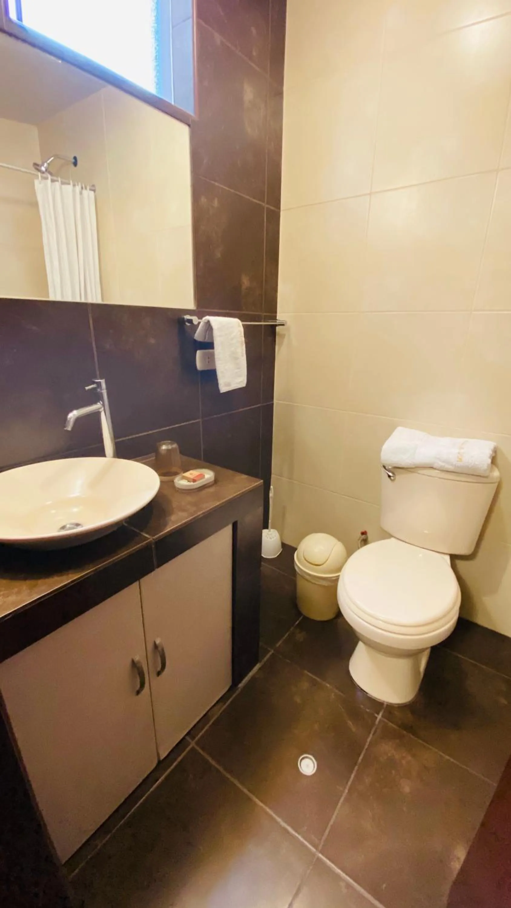 Bathroom in Arequipa Inn