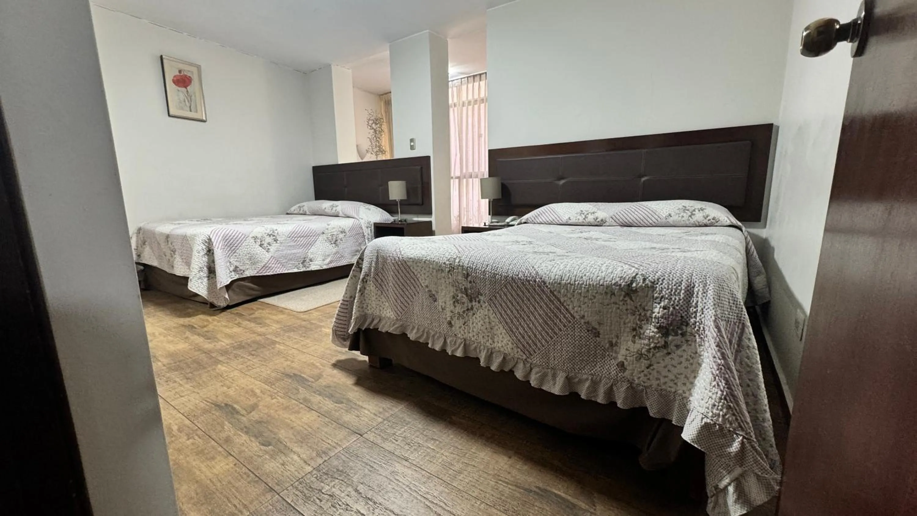 Photo of the whole room, Bed in Arequipa Inn