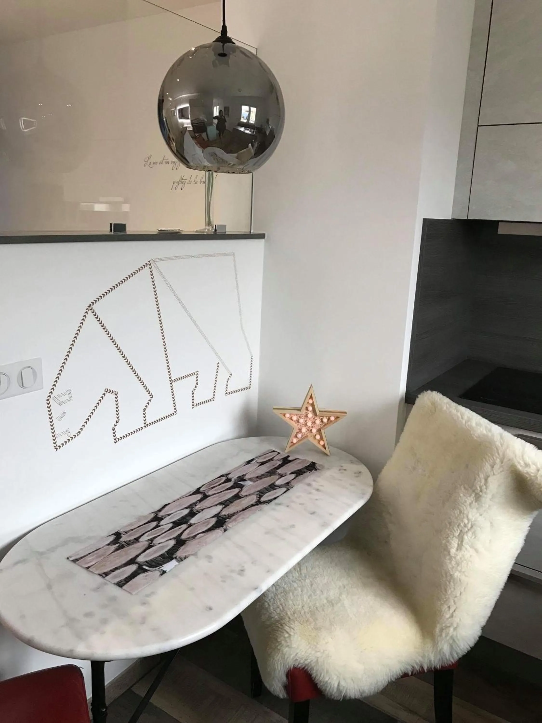 Dining area in Sleeping Bio Tea