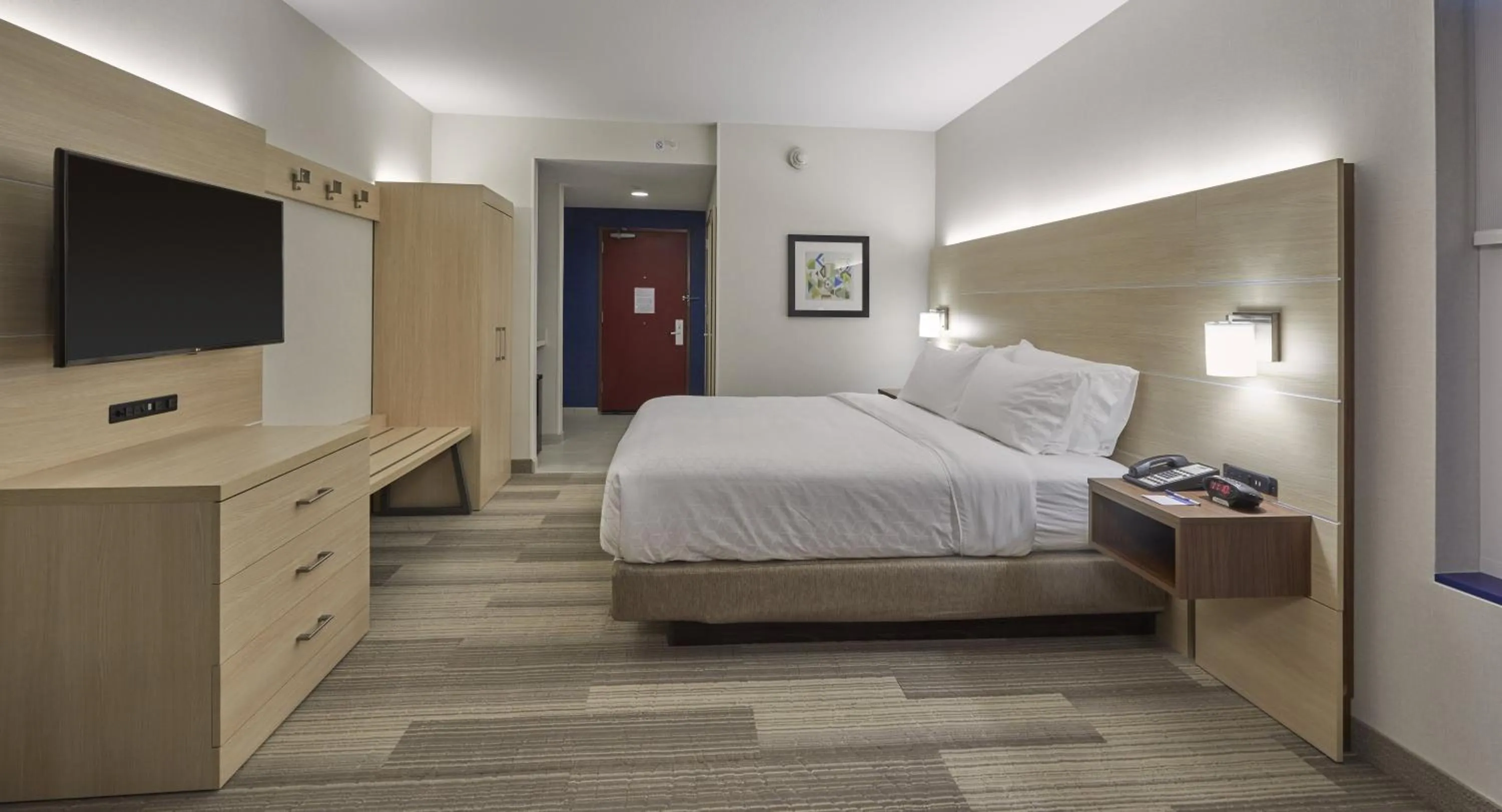 Photo of the whole room, Bed in Holiday Inn Express : Eugene - Springfield by IHG