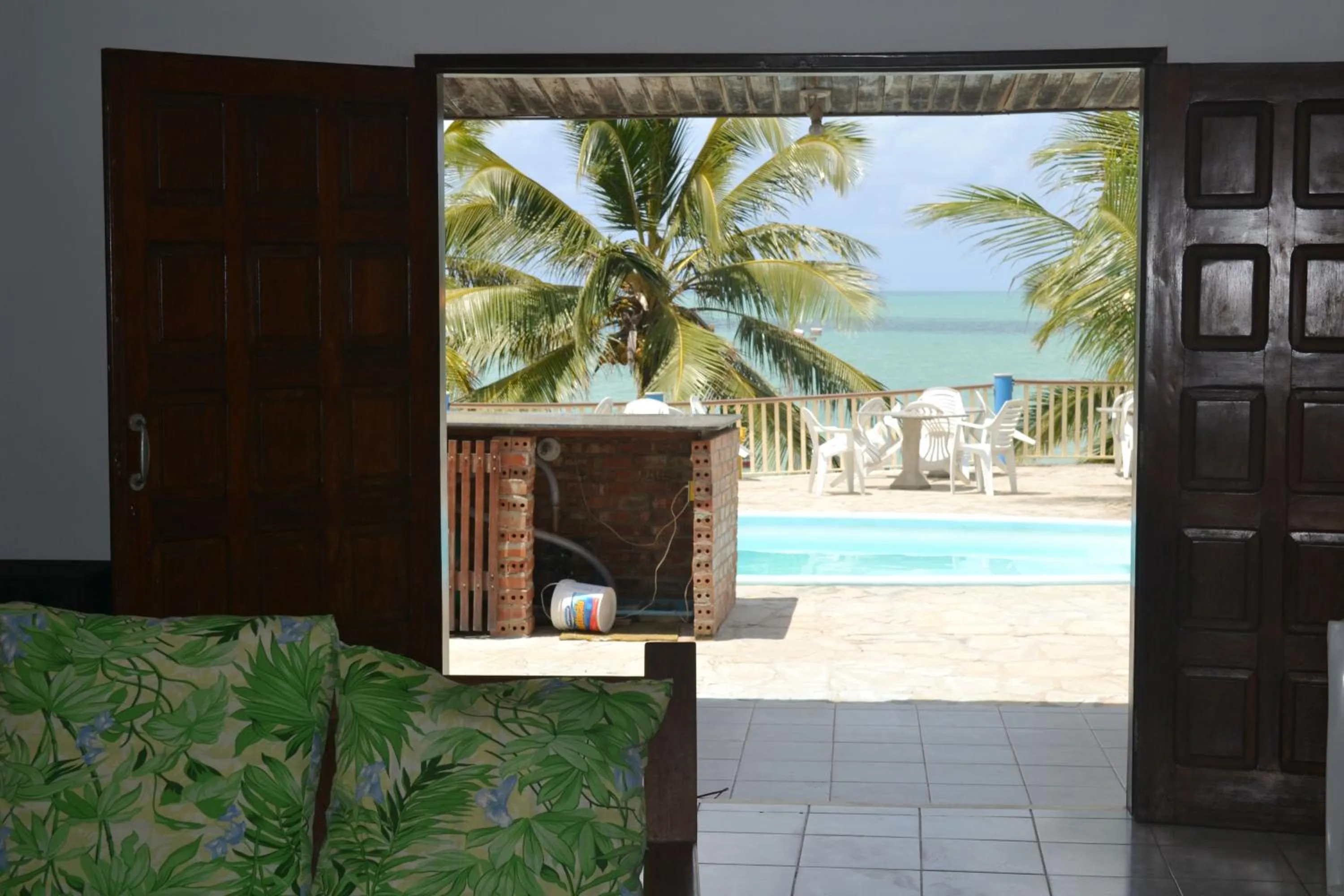 Communal lounge/ TV room in Jacumã´s Lodge Hotel