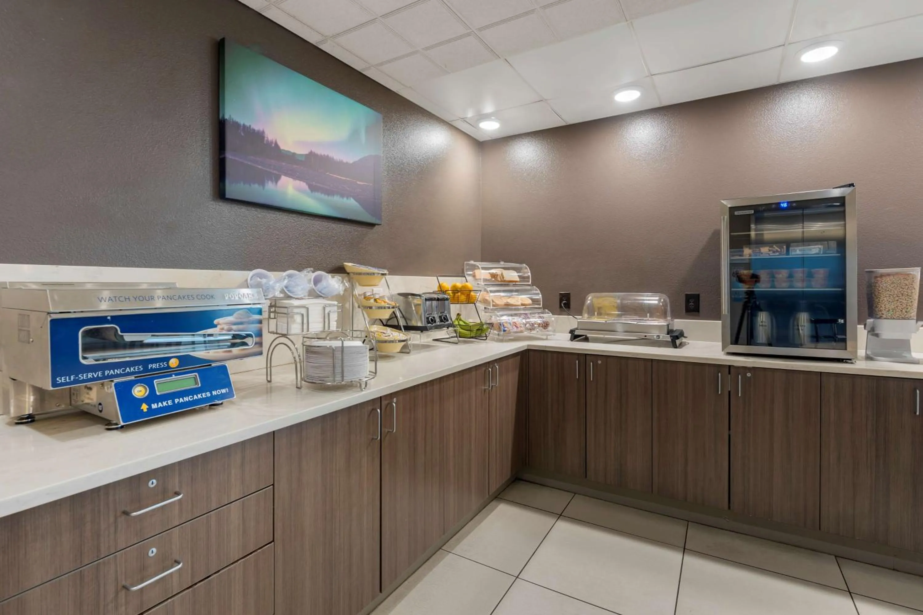 Breakfast in Best Western Plus Chena River Lodge