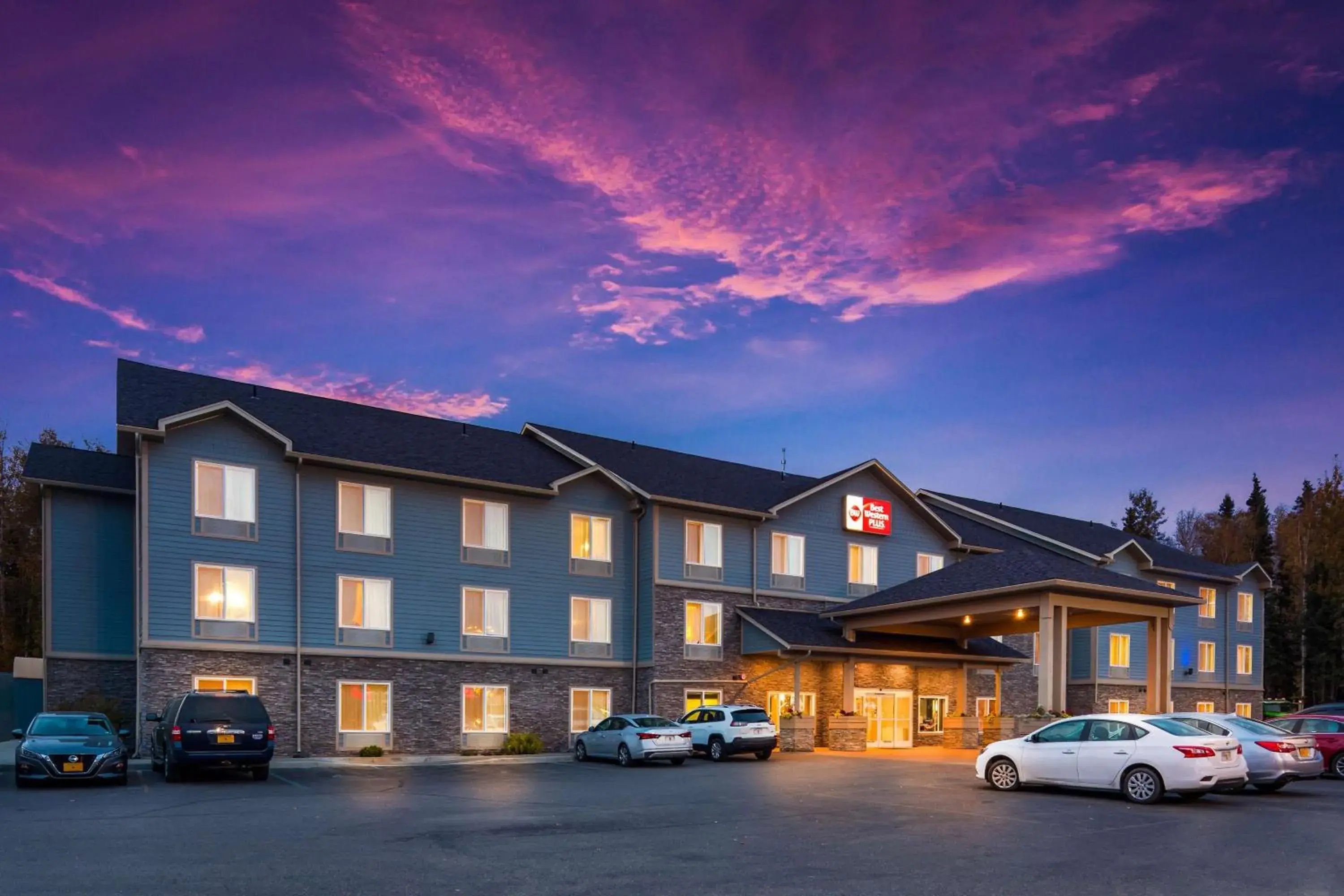 Property building in Best Western Plus Chena River Lodge Property building in Best Western Plus Chena River Lodge