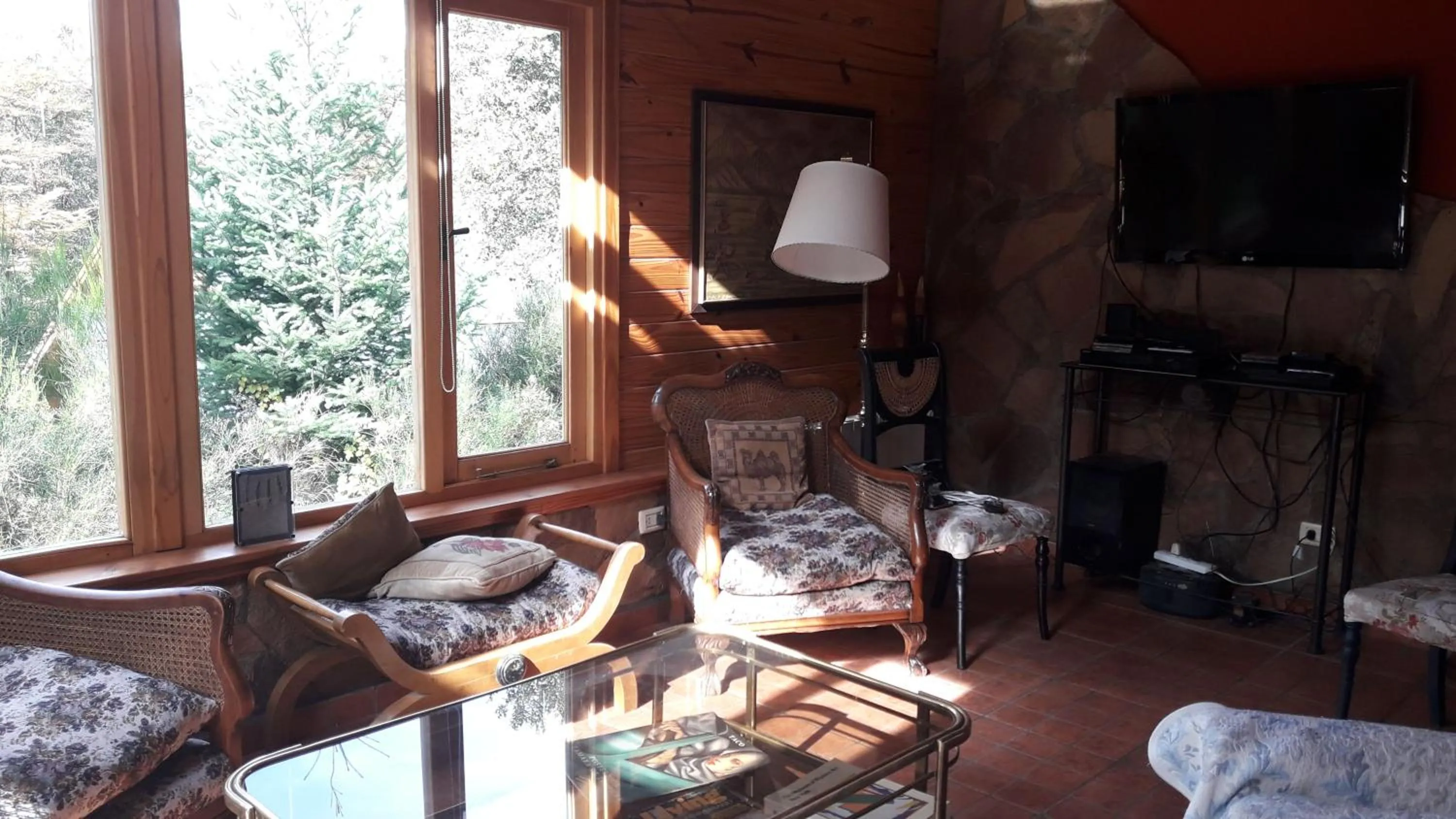 Communal lounge/ TV room in Lo De Pablo