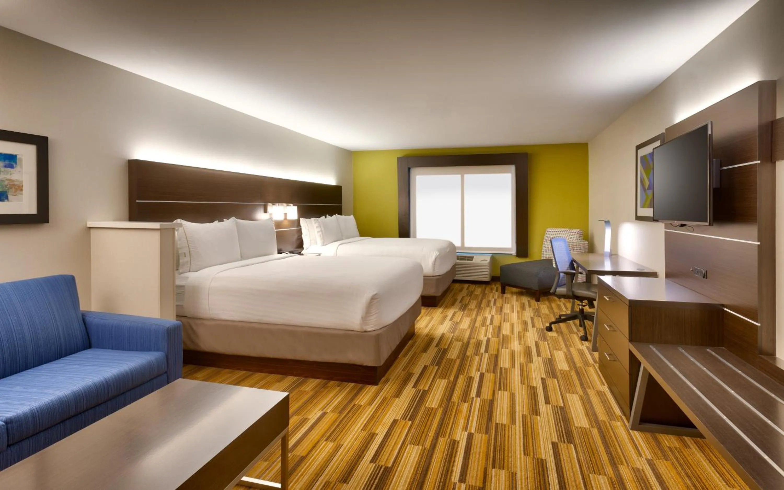 Photo of the whole room, Bed in Holiday Inn Express El Paso I-10 East by IHG