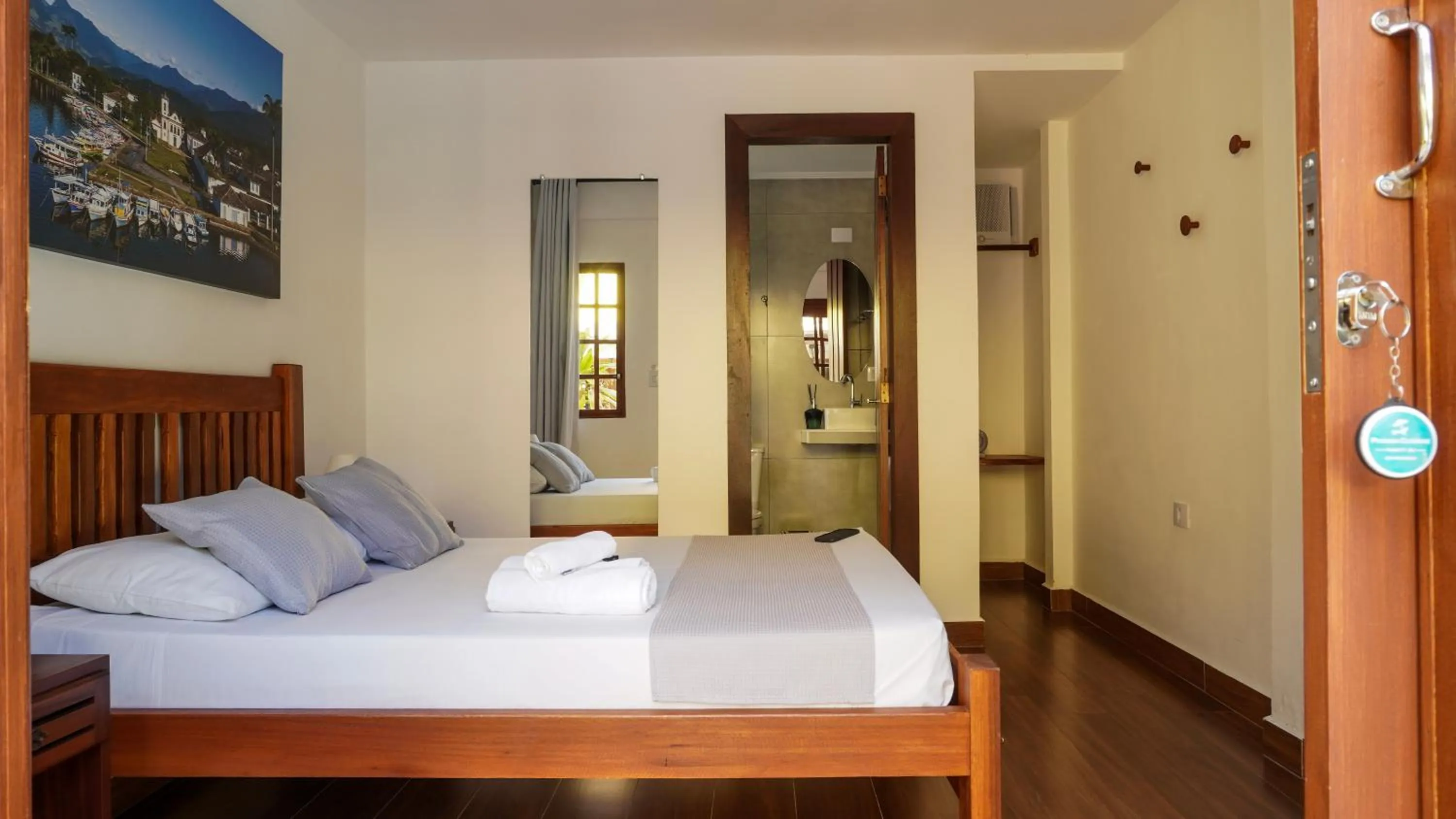 View (from property/room), Bed in Pousada Cicerone - Portal das Artes - Com Gerador de Energia