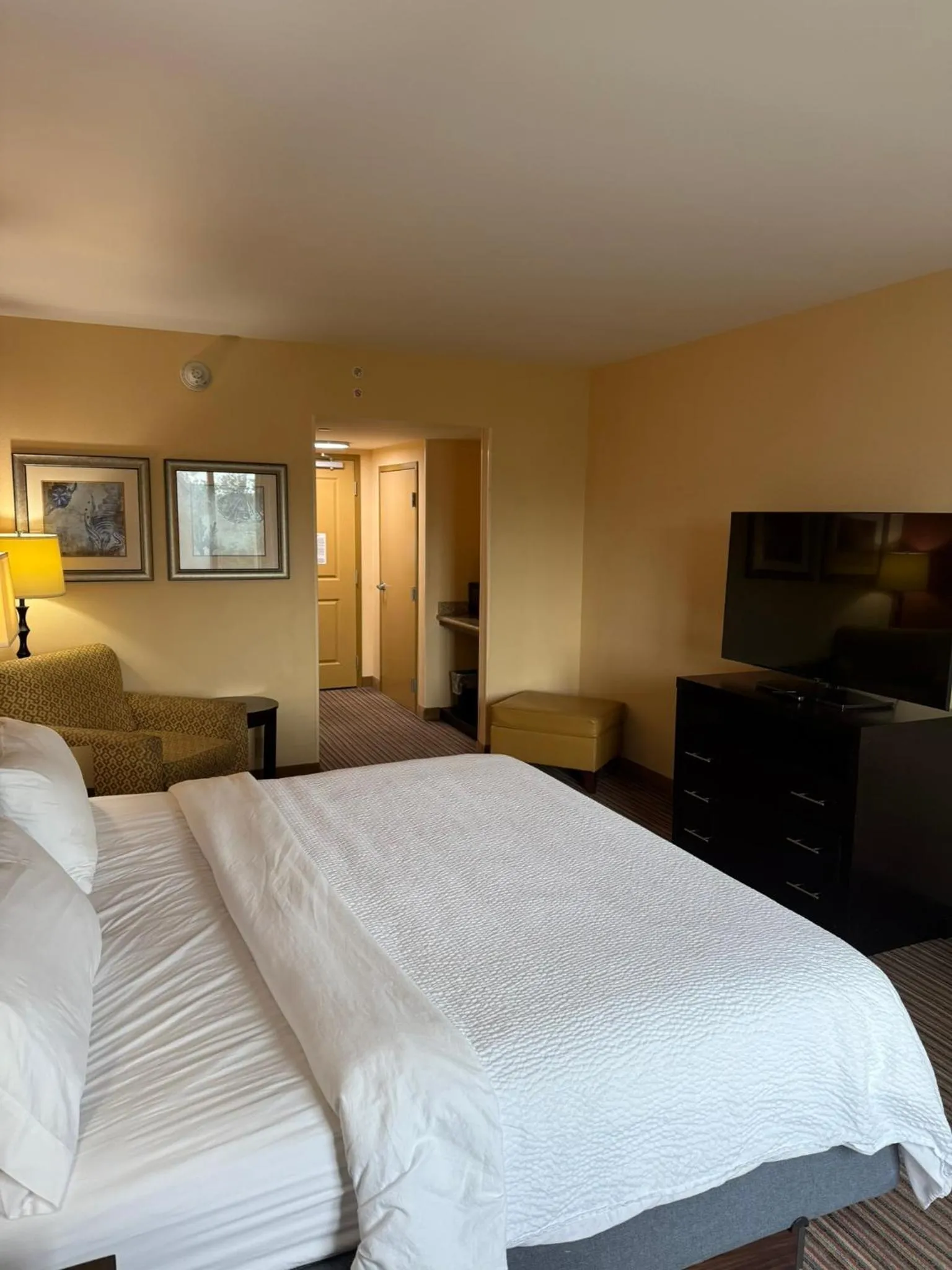 Bed in Holiday Inn Titusville/Kennedy Space Center by IHG