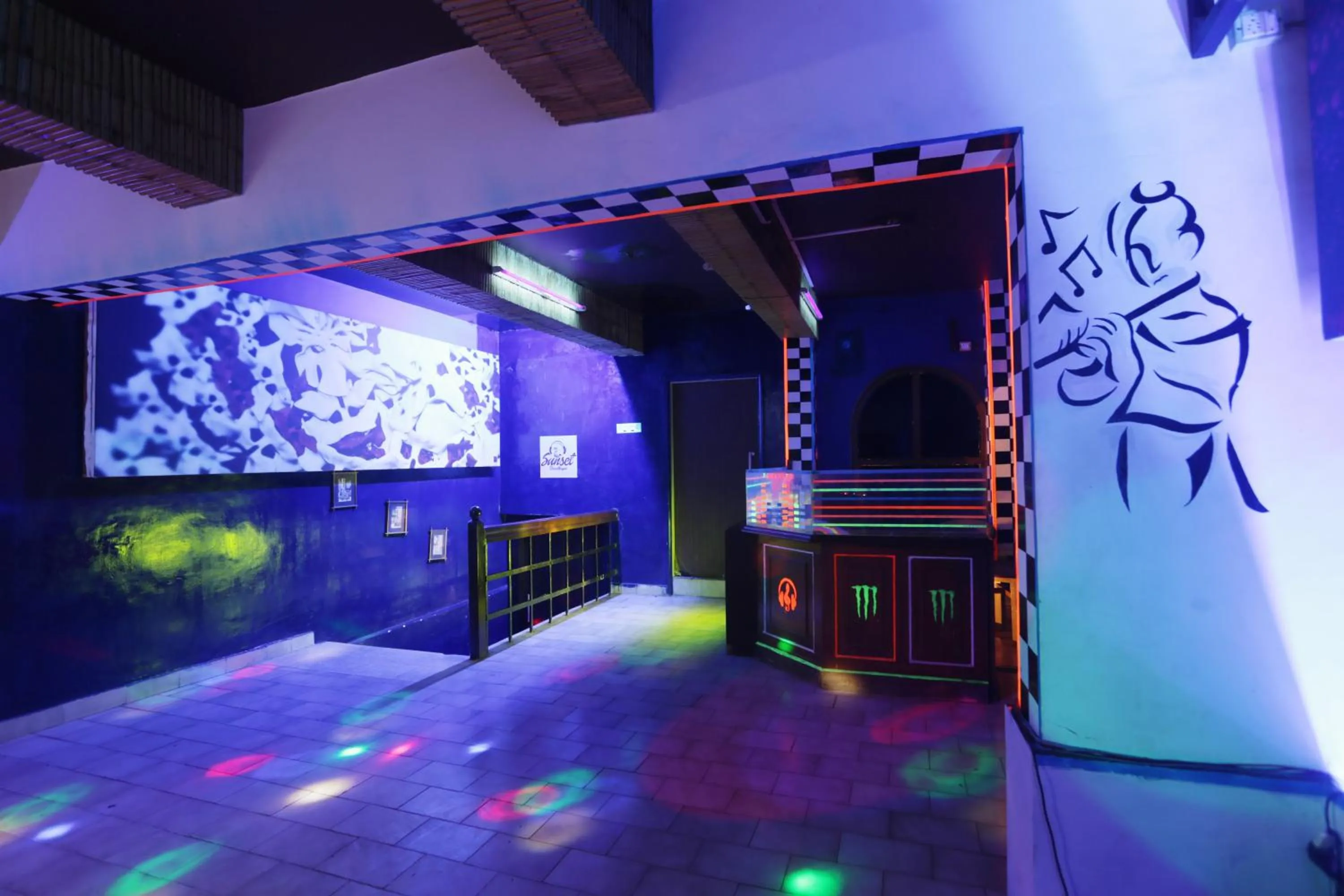 Lounge or bar in The Byke Old Anchor Beach Resort & Spa